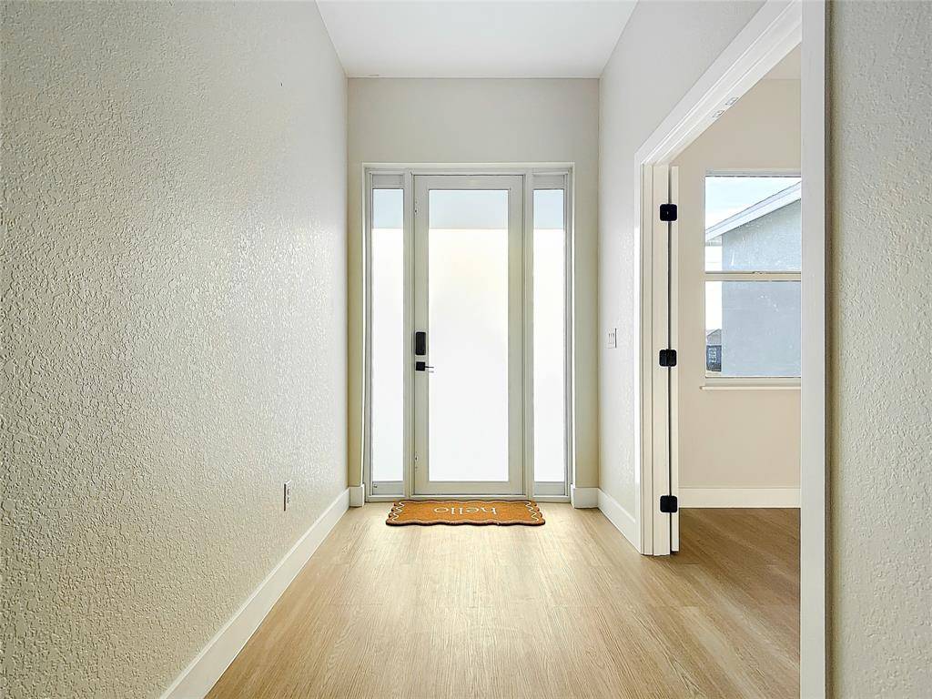 Port Labelle, FL 33935,5006 S Peachtree Cir