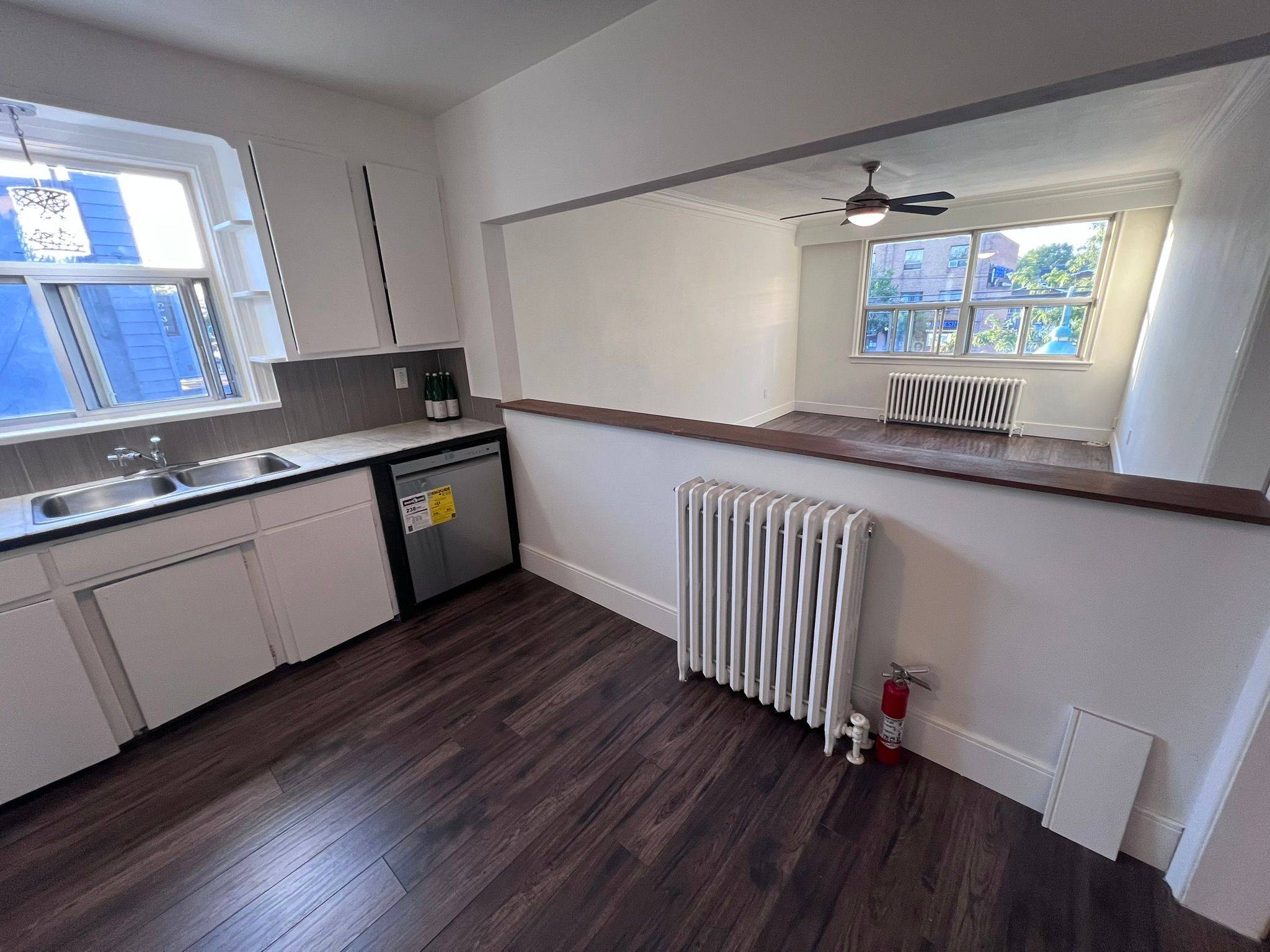 Toronto W06, ON M8W 1N1,3351 Lake Shore BLVD W #1