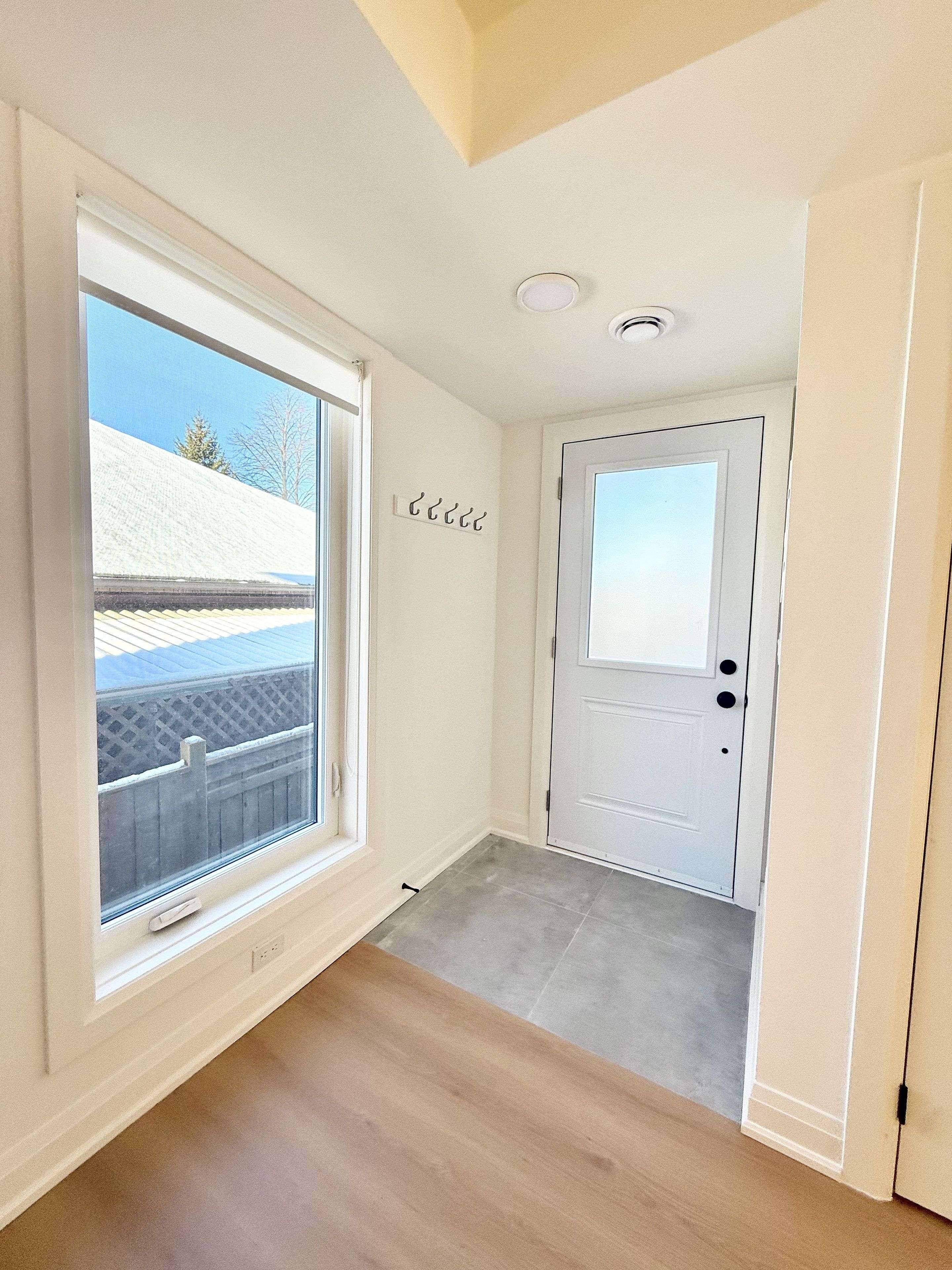 Toronto W04, ON M6M 2W8,19 Arrowsmith AVE #3