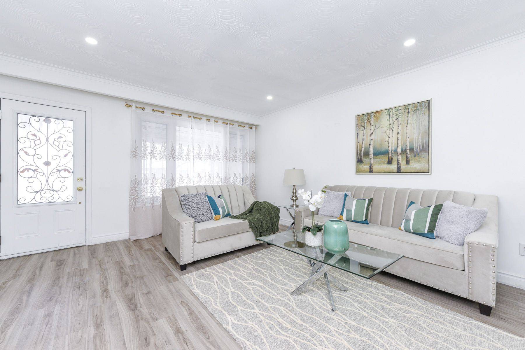 Mississauga, ON L4T 2L8,7292 Redfox RD