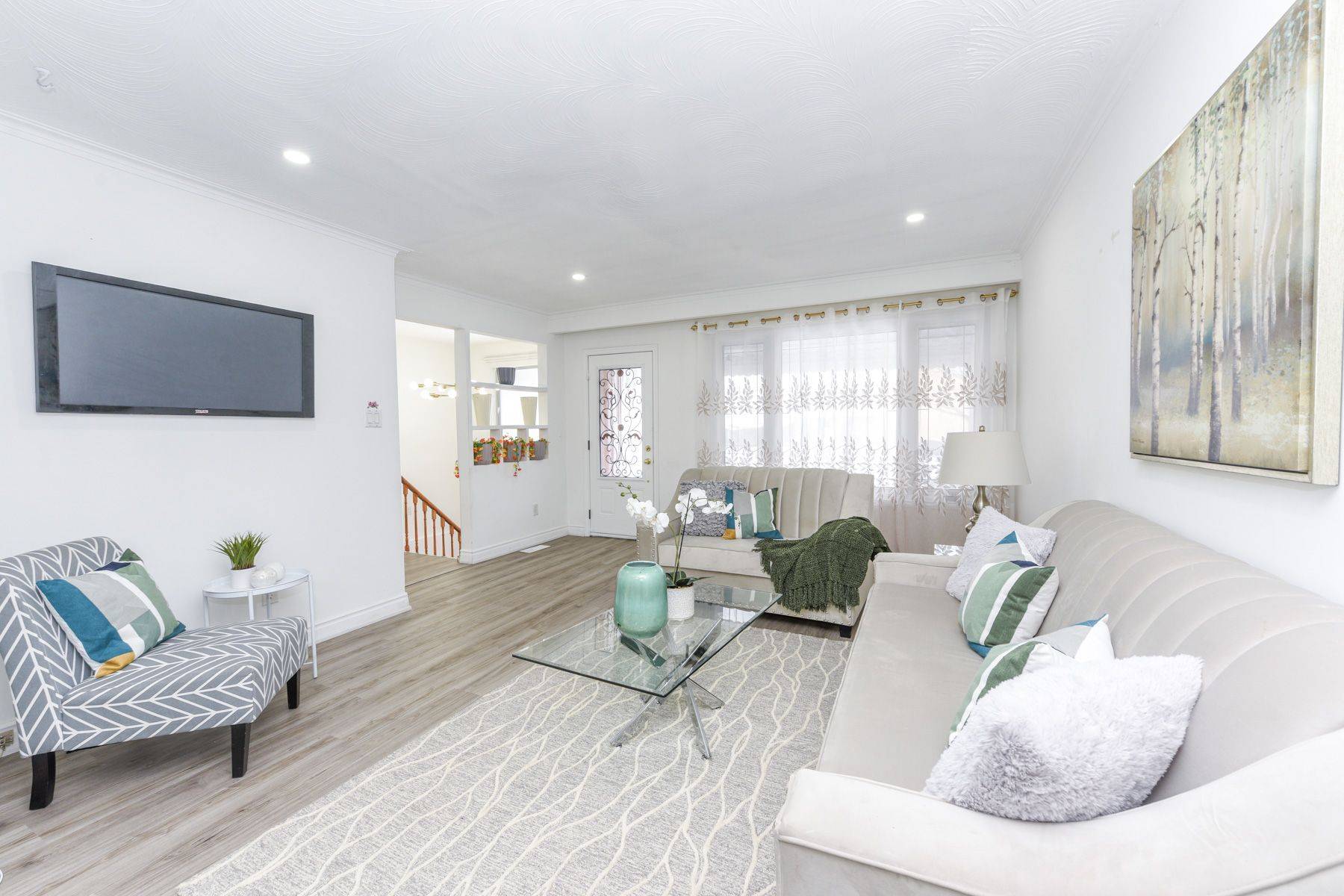 Mississauga, ON L4T 2L8,7292 Redfox RD