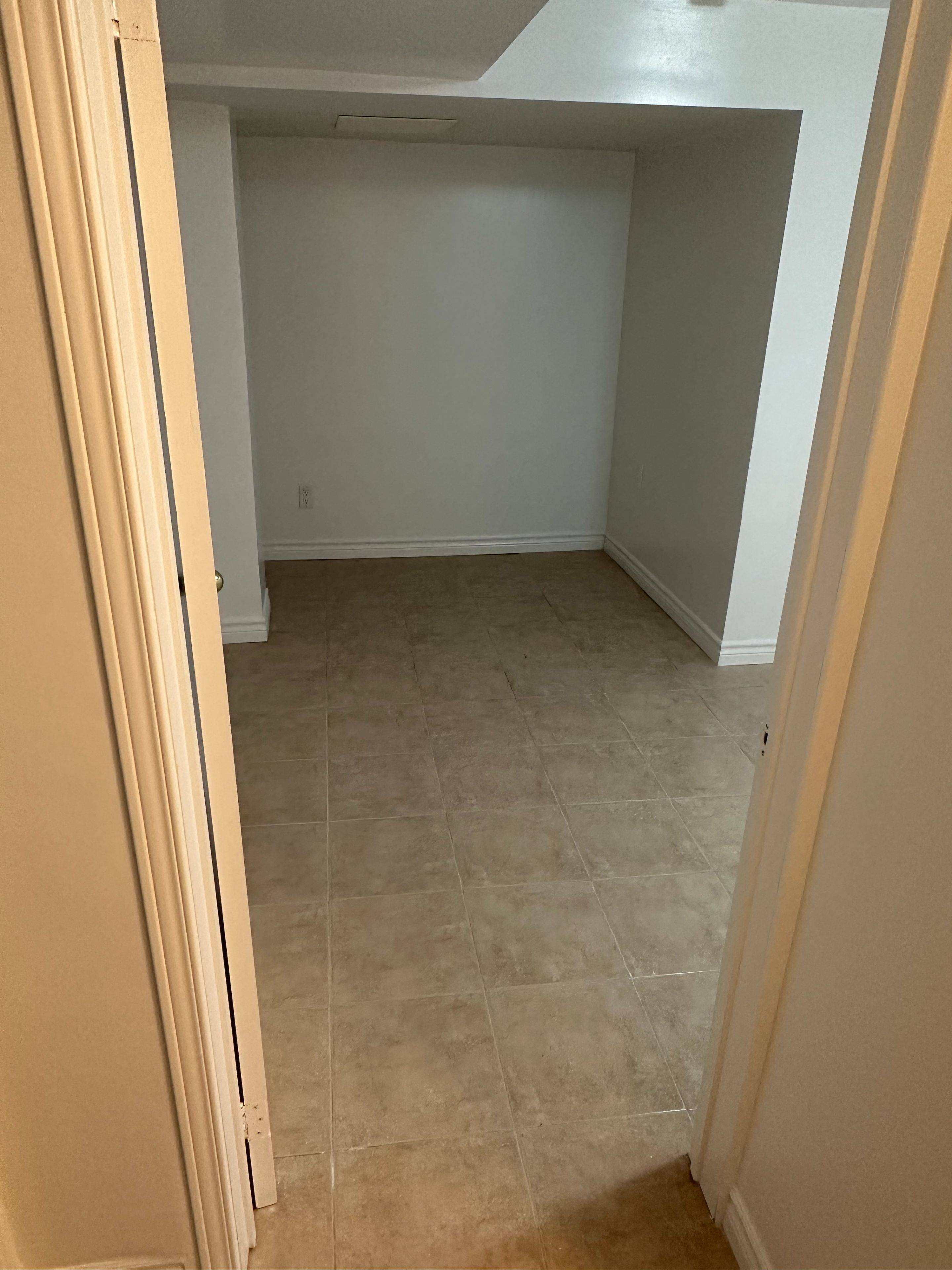 Toronto W04, ON M6A 1T9,41 Cartwright AVE #Lower