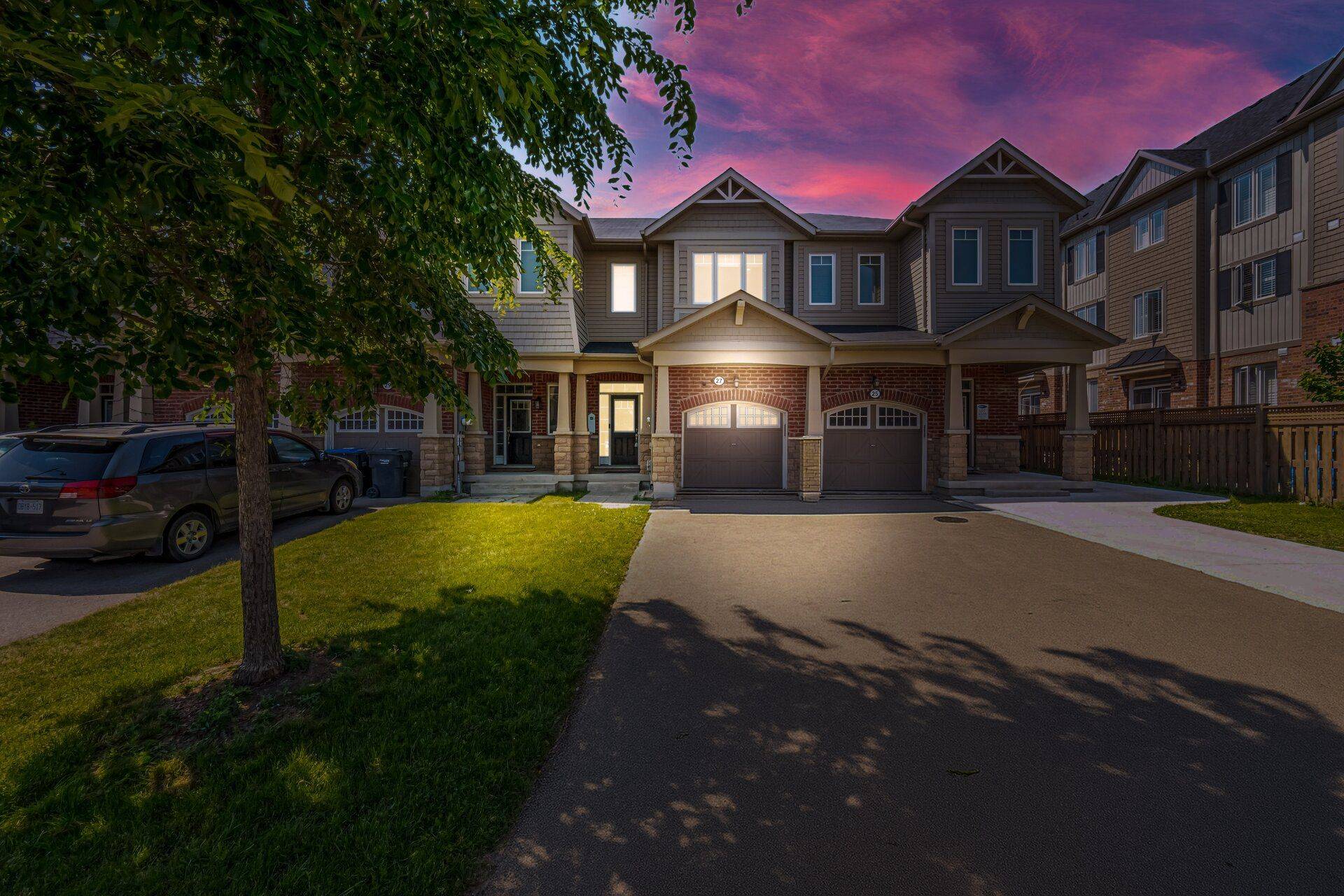 Caledon, ON L7C 4E3,27 Phyllis DR