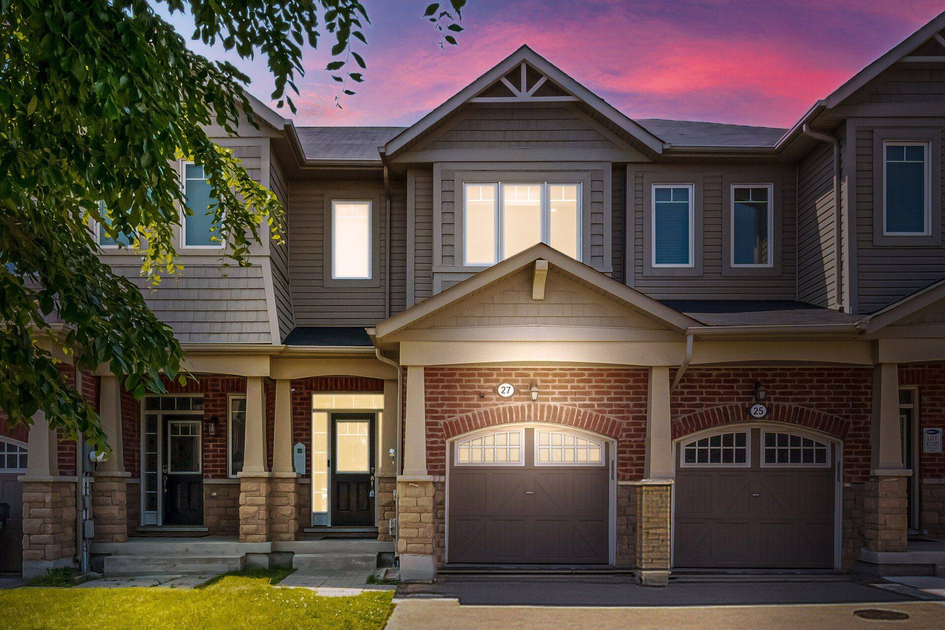 Caledon, ON L7C 4E3,27 Phyllis DR