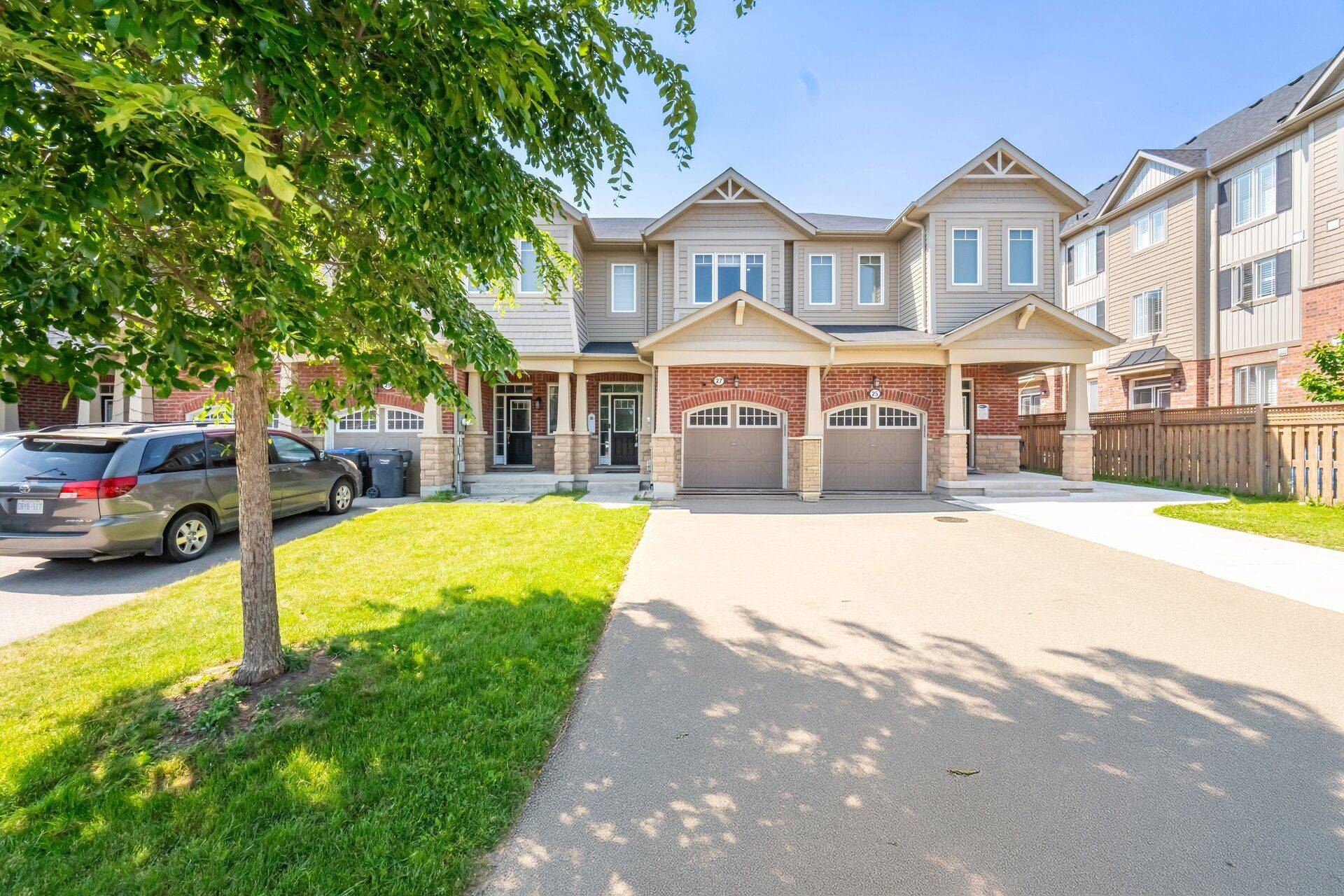 Caledon, ON L7C 4E3,27 Phyllis DR