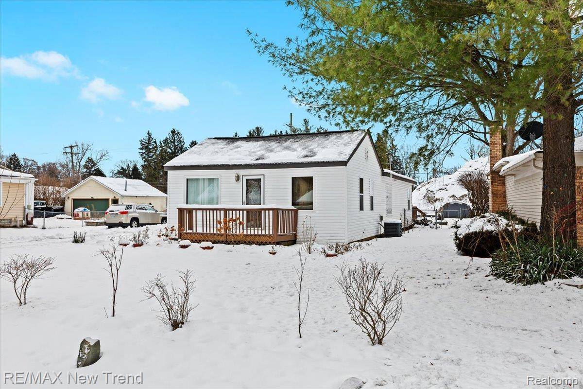 Farmington Hills, MI 48335,33503 Stocker ST