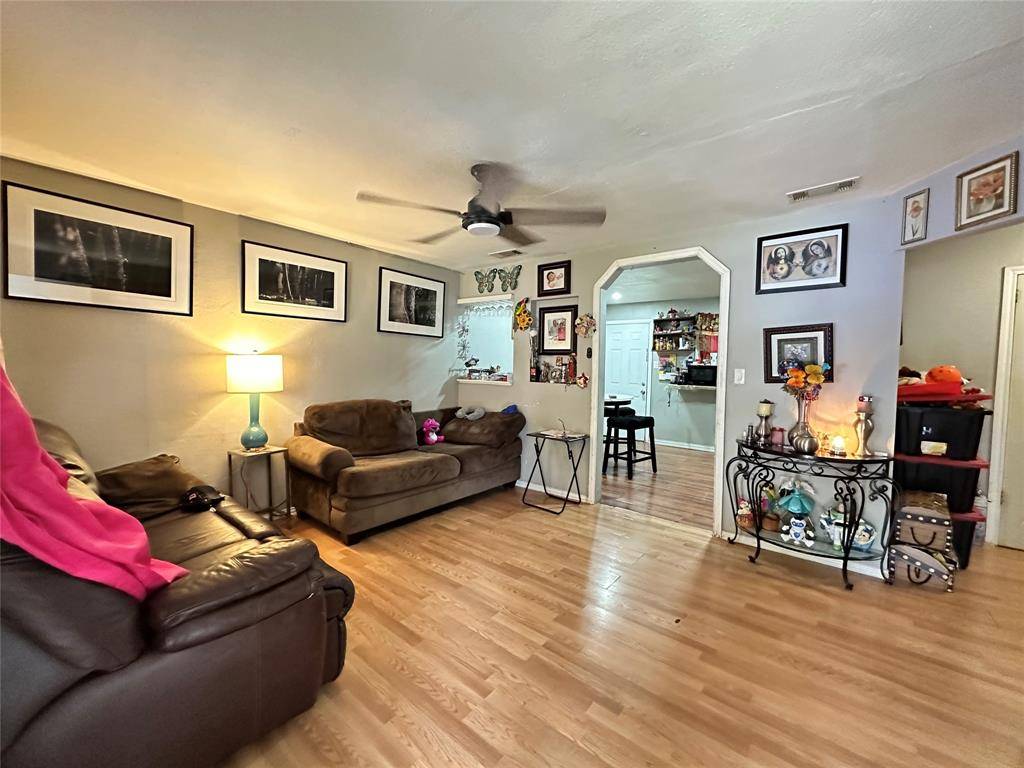 Dallas, TX 75216,1307 Neptune Road