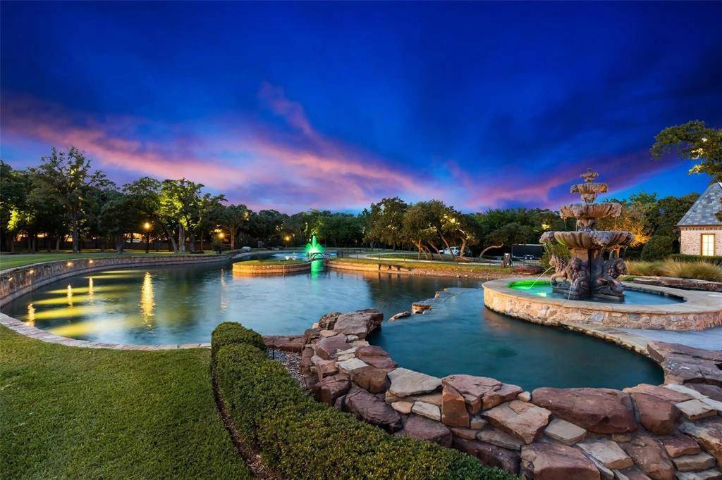 Southlake, TX 76092,935 W Dove Road