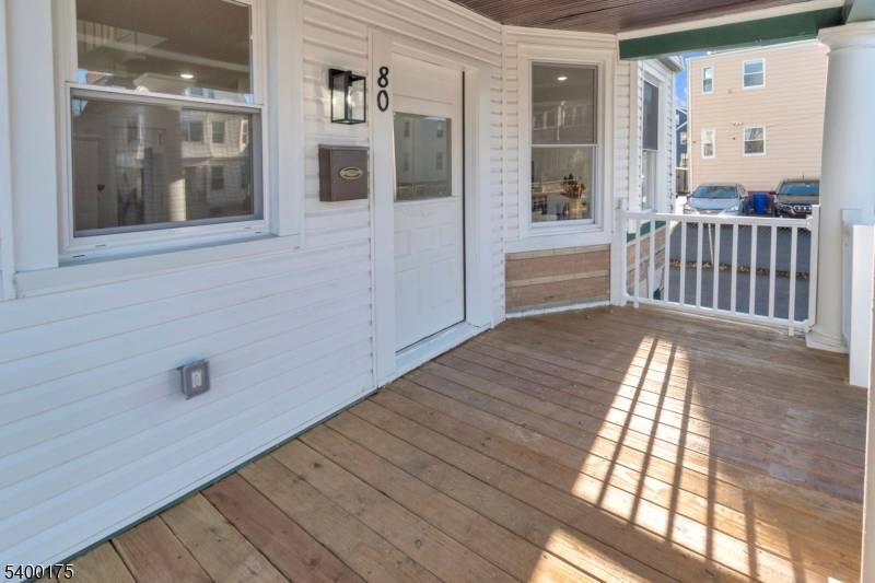 East Orange City, NJ 07017,80 N 22Nd St