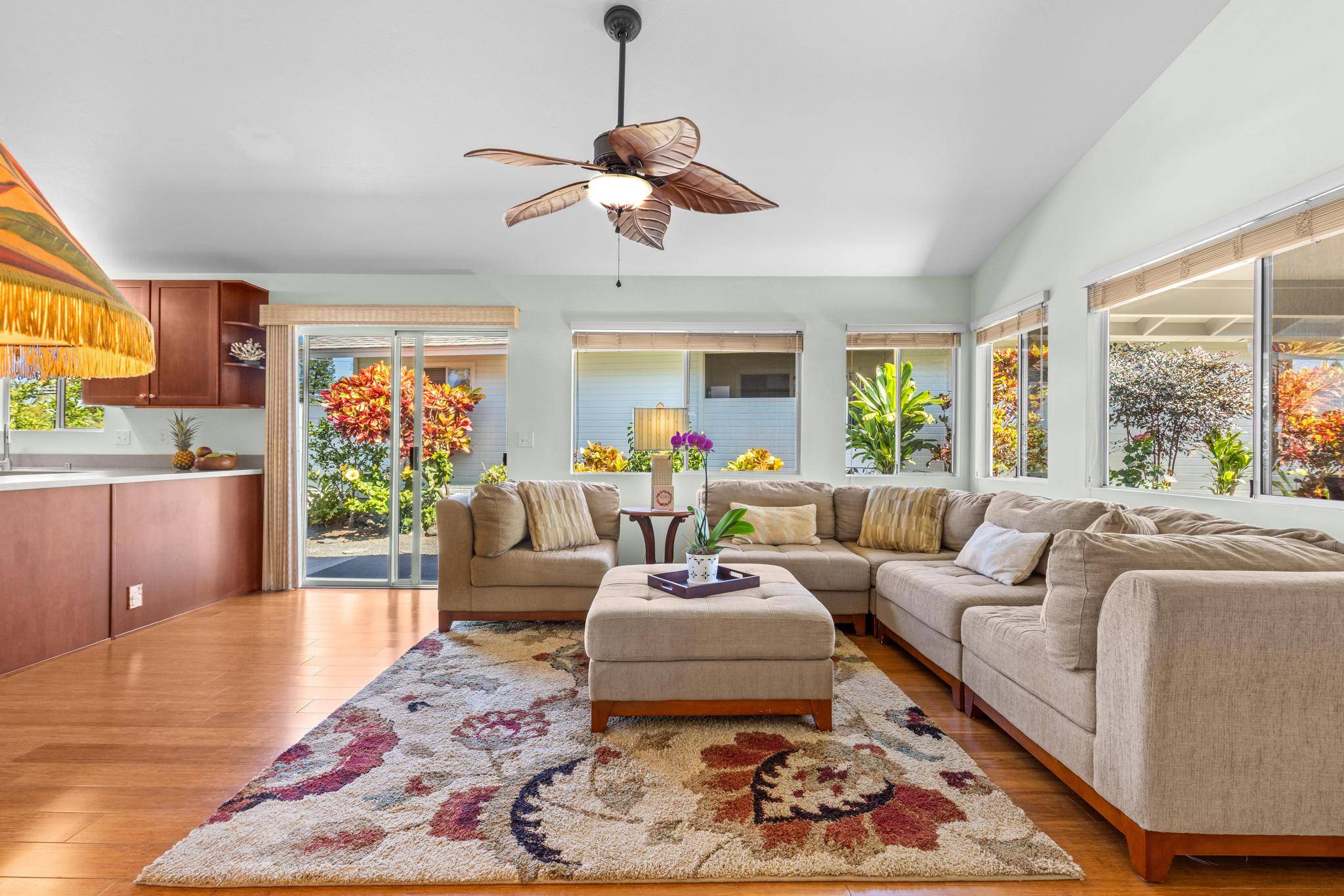 Kailua-kona, HI 96740,75-234 NANI KAILUA DR #67