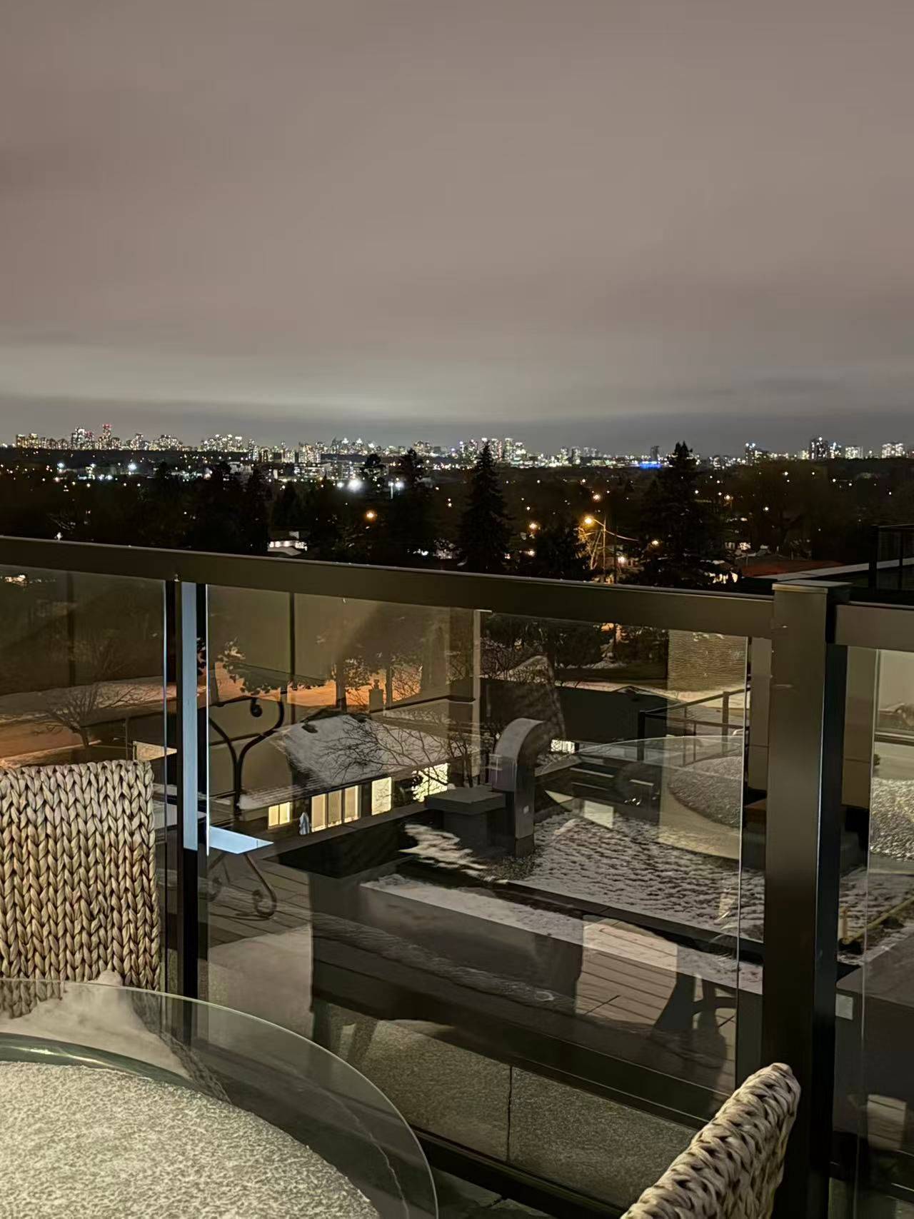 Toronto C13, ON M1R 1P7,1660 Victoria Park AVE #202-1