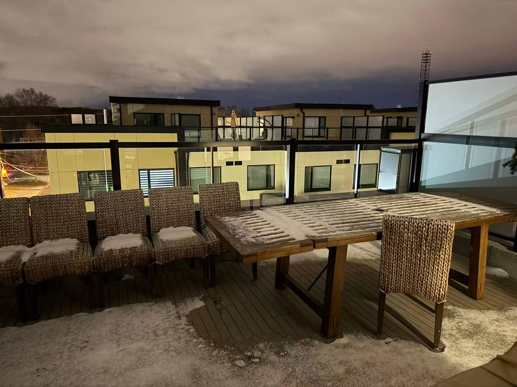 Toronto C13, ON M1R 1P7,1660 Victoria Park AVE #202-1