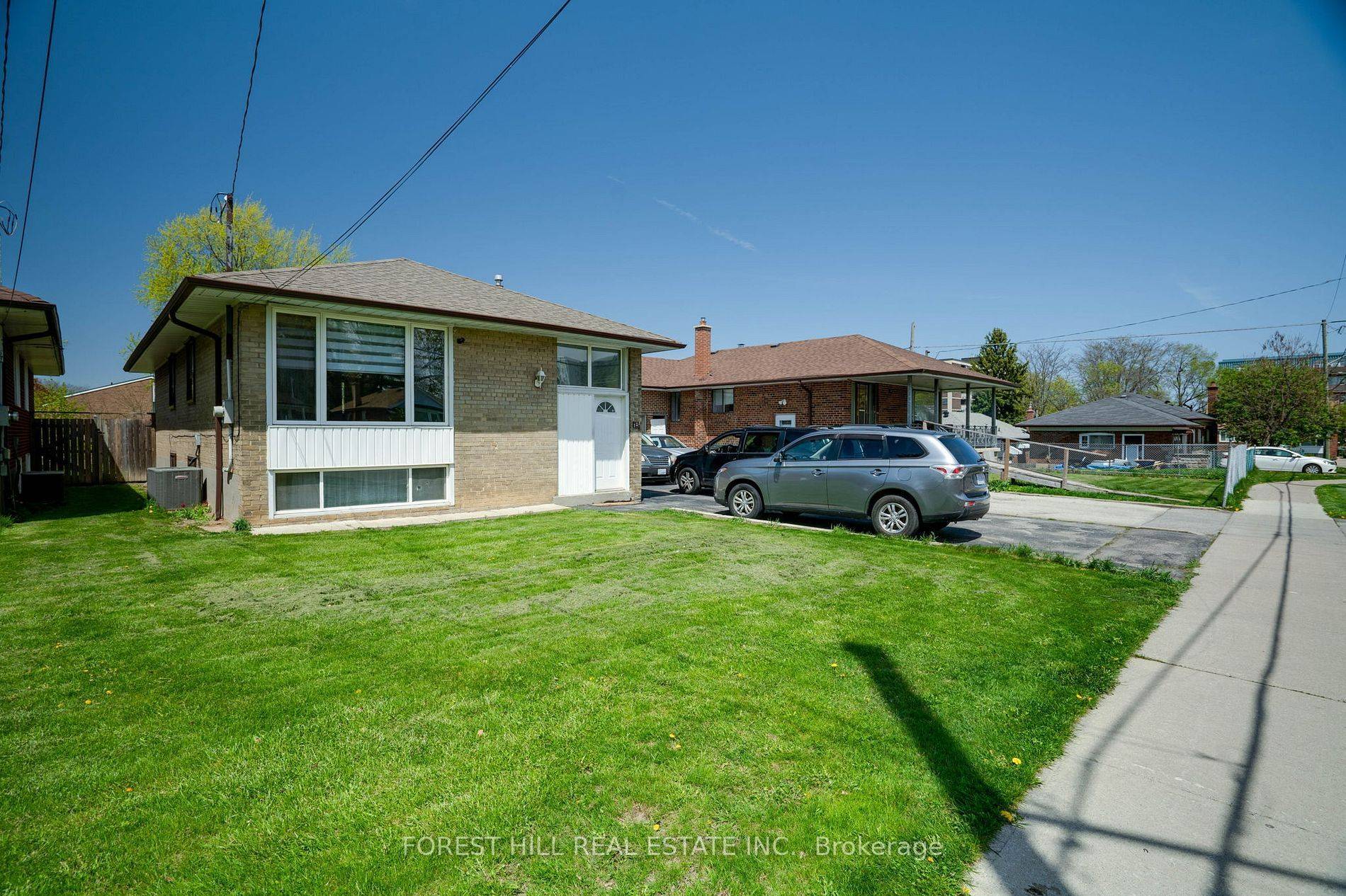 Toronto E04, ON M1L 1S8,128 Trinnell BLVD #Bsmt