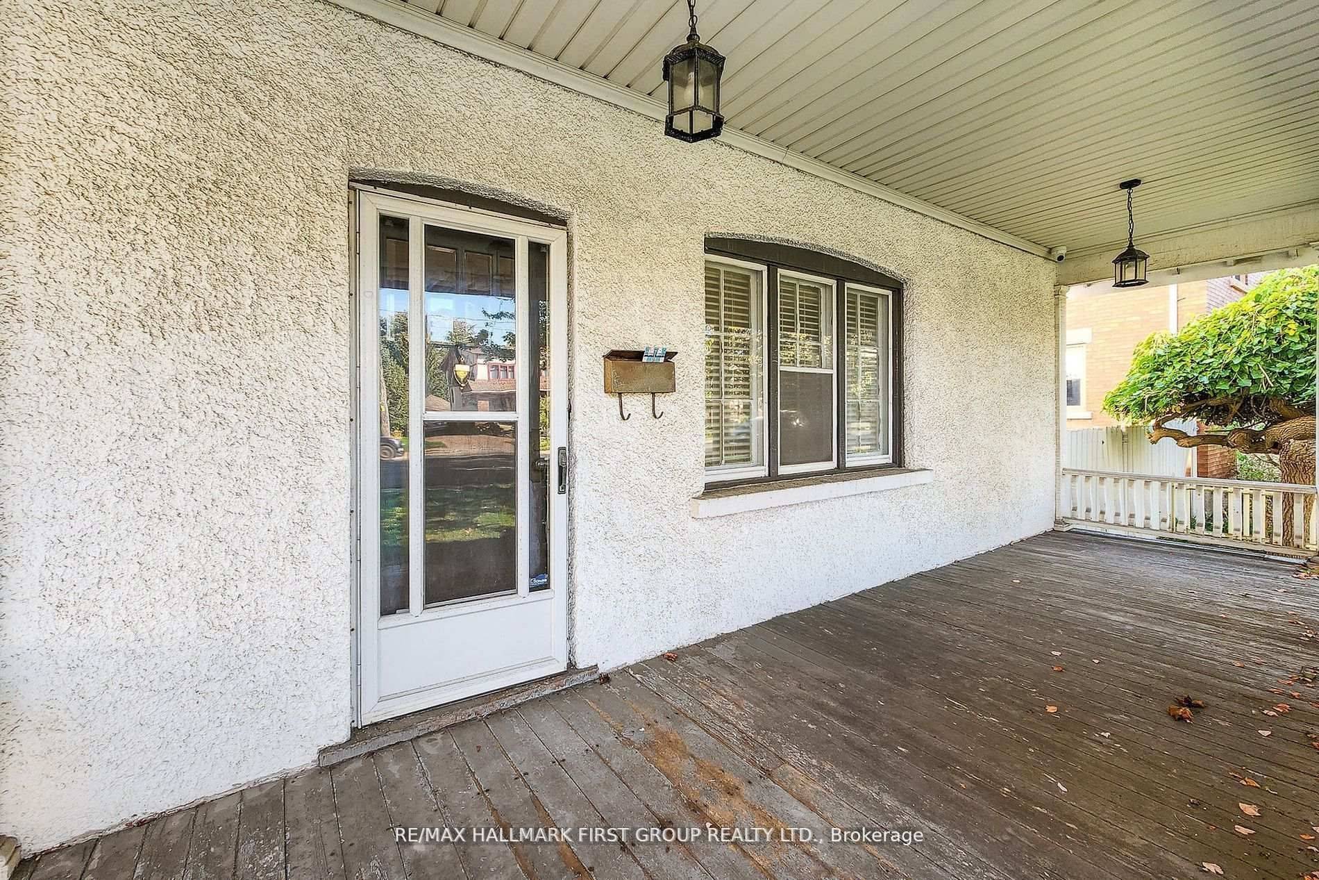 Oshawa, ON L1G 4T8,481 Simcoe ST N