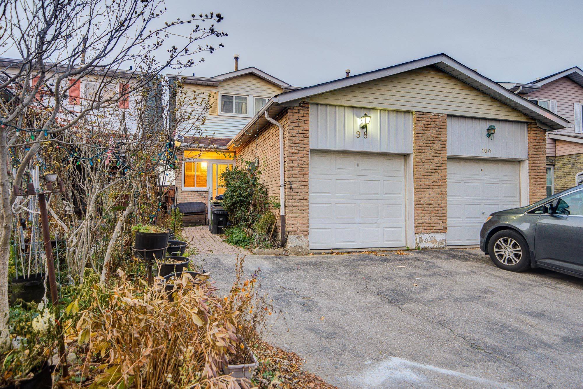 Toronto E05, ON M1V 1M7,98 Rakewood CRES #Upper