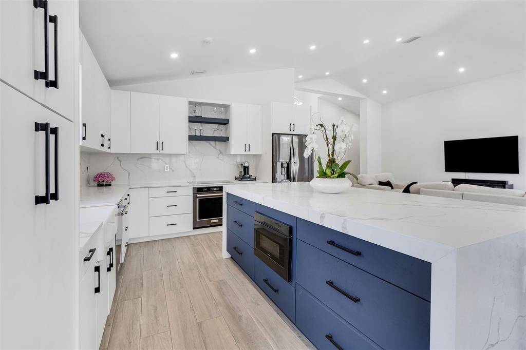 Weston, FL 33327,558 Slippery Rock Rd