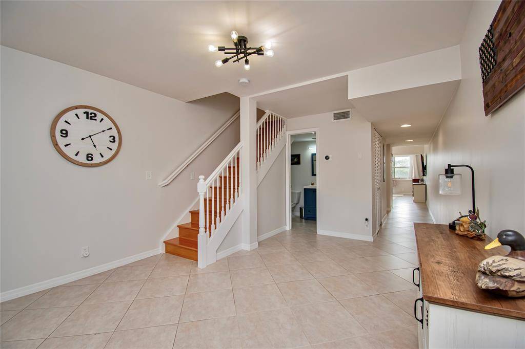 Boca Raton, FL 33428,9500 SW 3rd St #248
