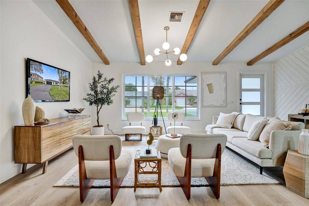 Delray Beach, FL 33444,632 Ibis Dr