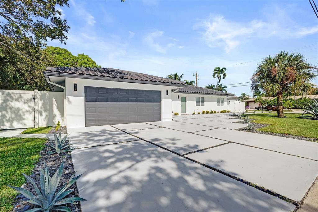 Boca Raton, FL 33487,699 NE 70th St