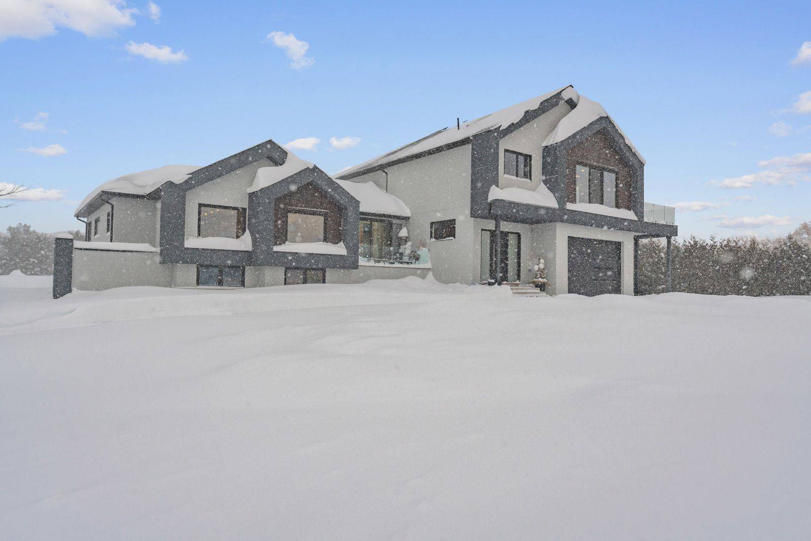 Ramara, ON L0K 1B0,2978 Suntrac DR