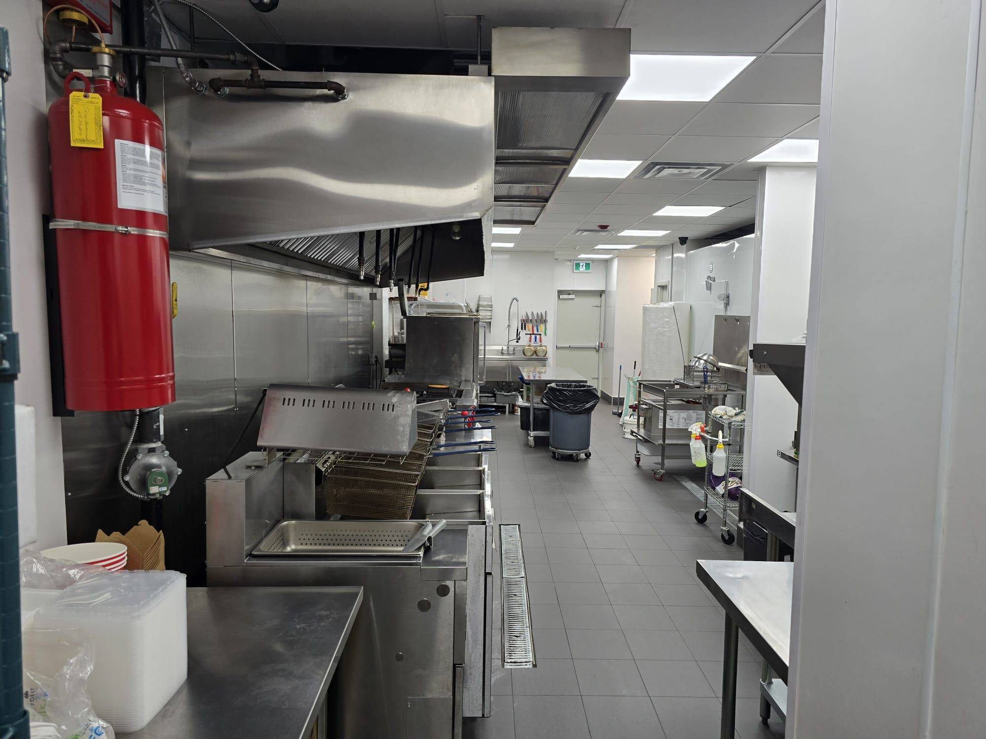 Toronto W05, ON M3N 2L2,4714 Jane ST