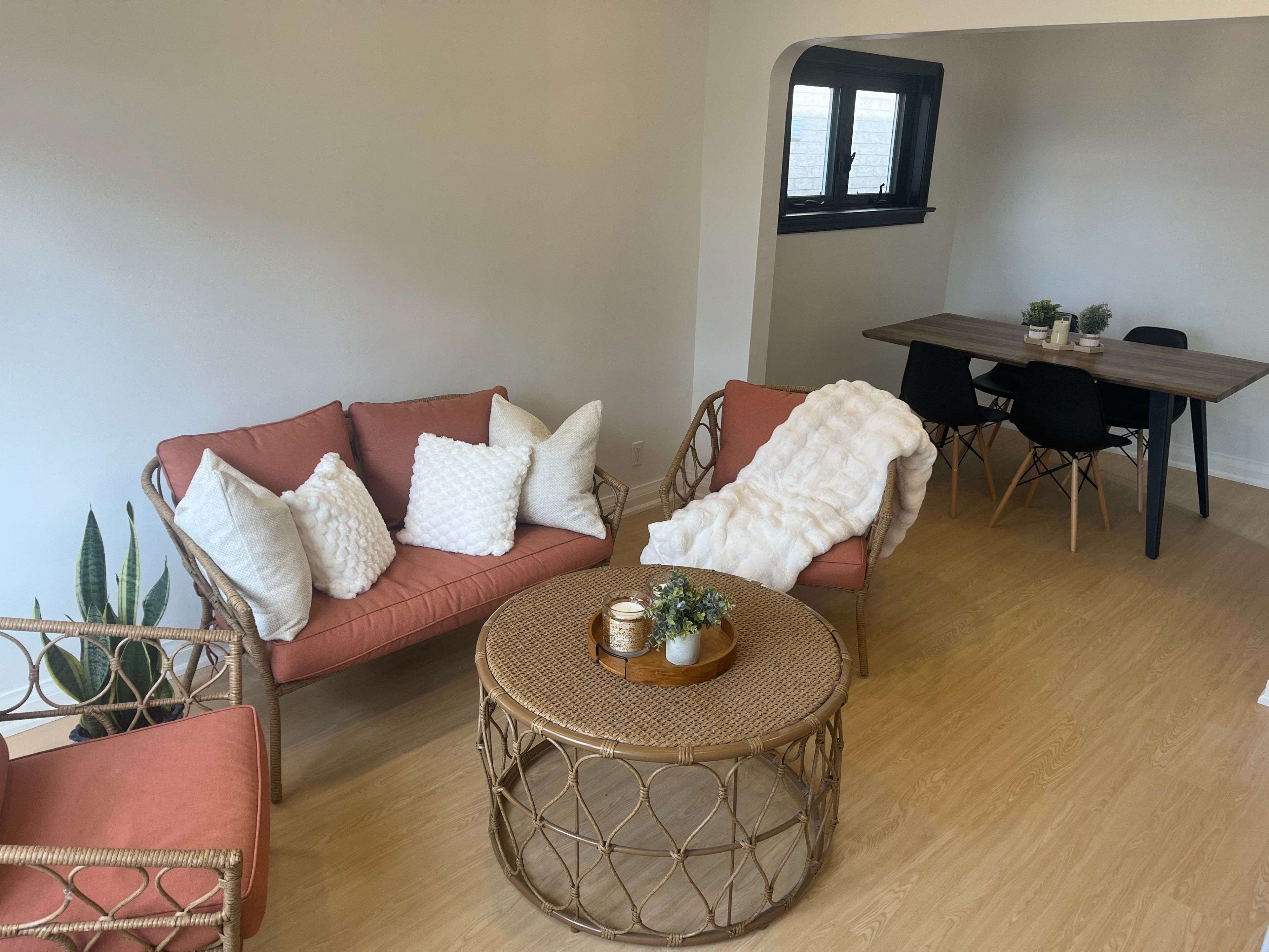 Toronto W06, ON M8V 3J3,45 Fifteenth ST