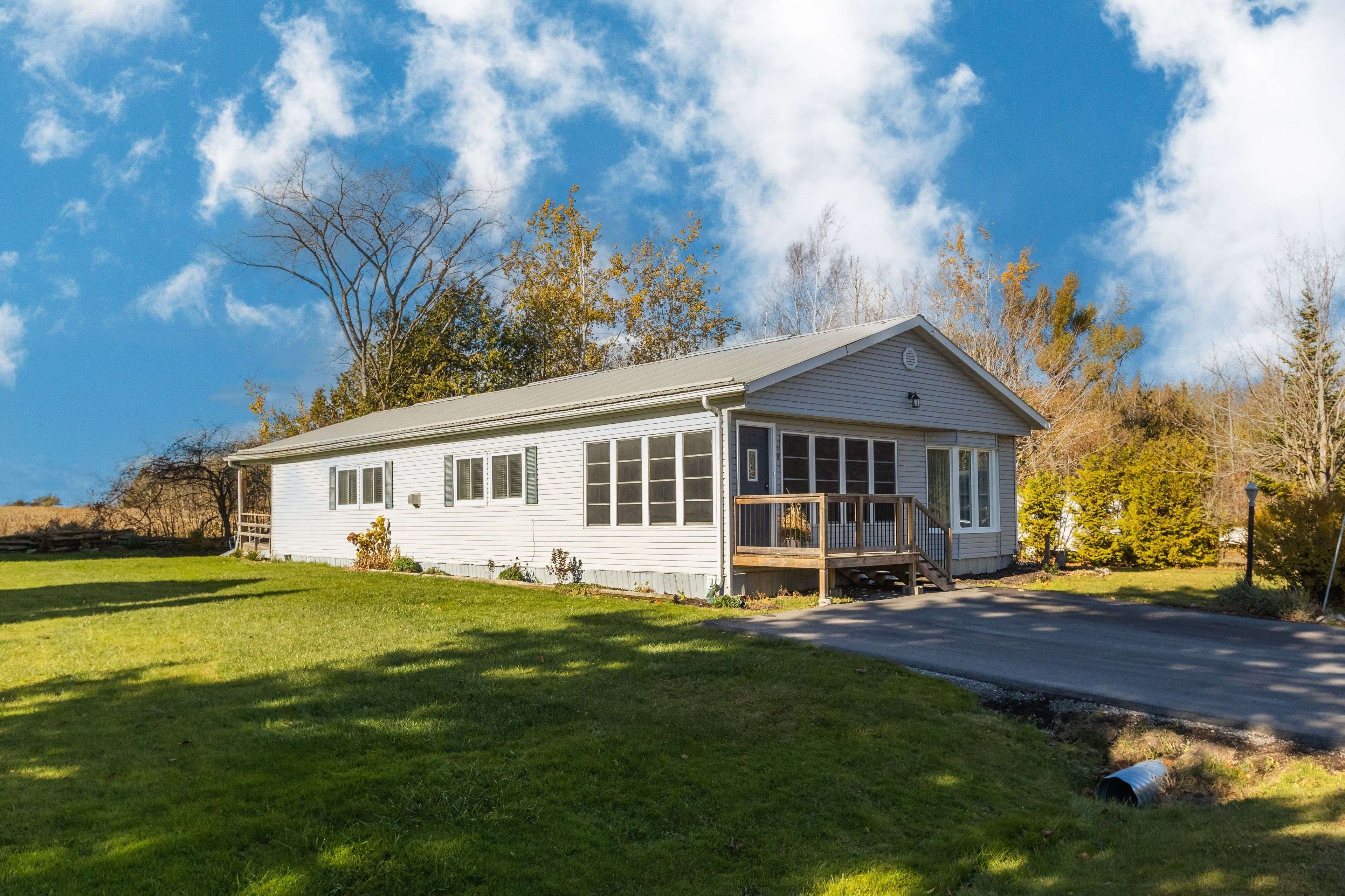 Kawartha Lakes, ON K9V 0H5,18 Hill ST