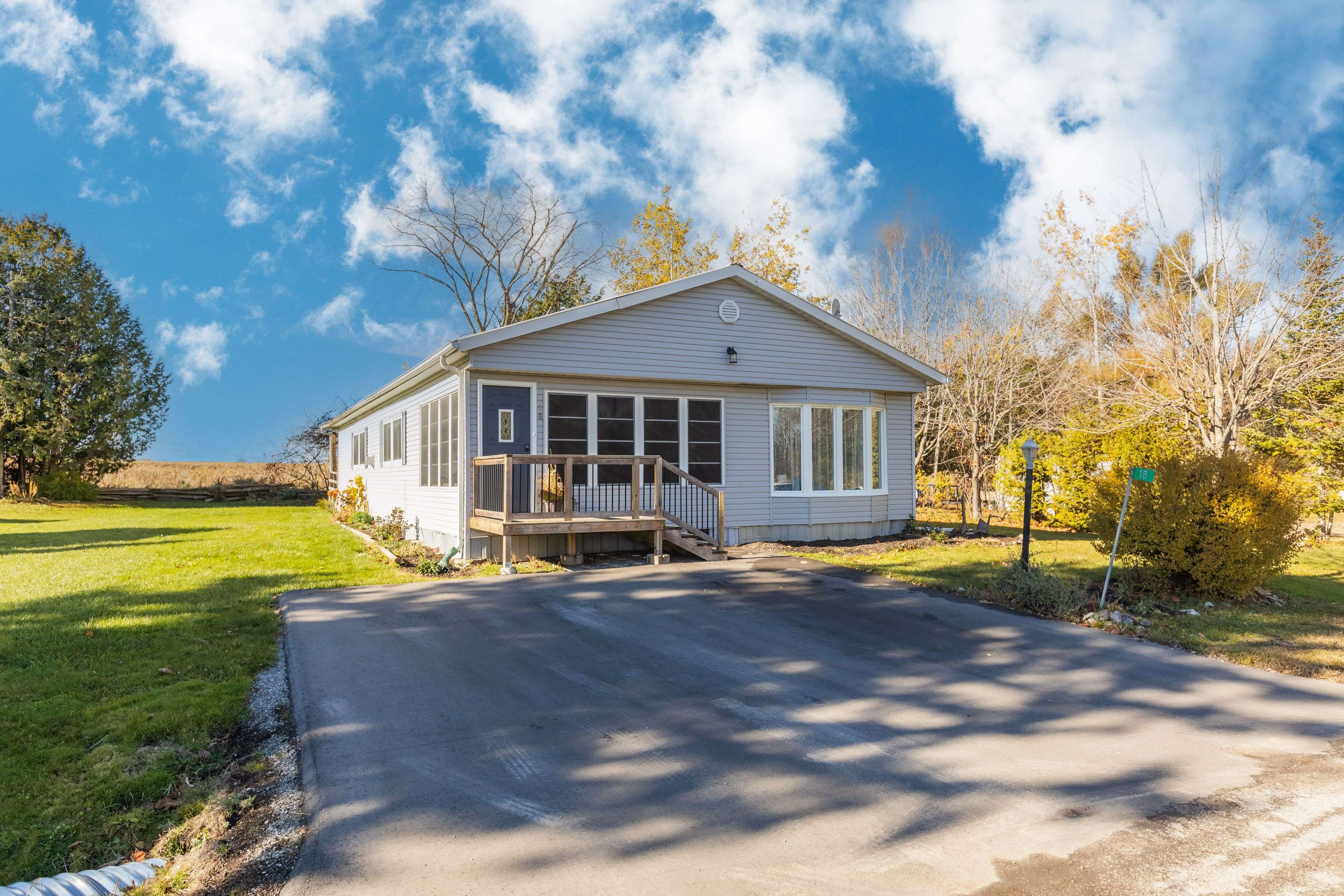 Kawartha Lakes, ON K9V 0H5,18 Hill ST