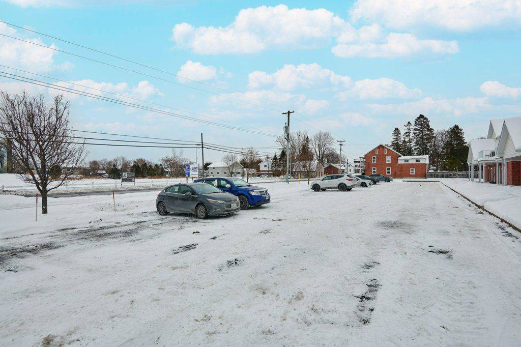 Champlain, ON K0B 1R0,22 Pendleton ST