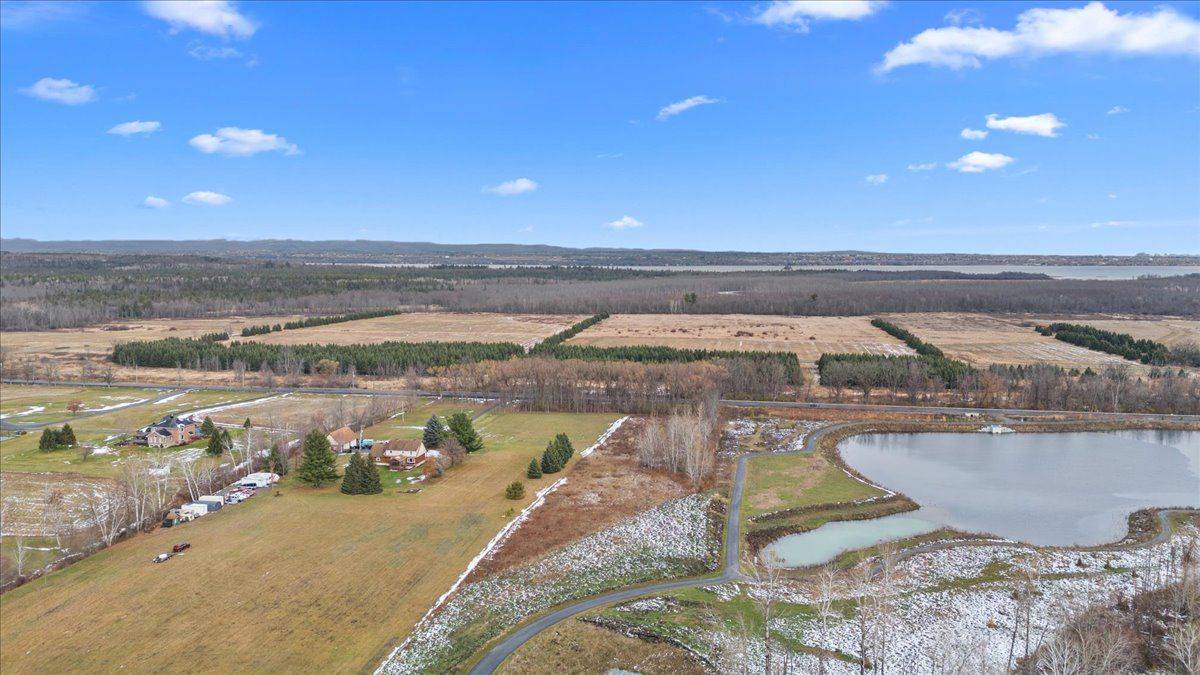 Kanata, ON K2K 3K3,1355 March Valley RD