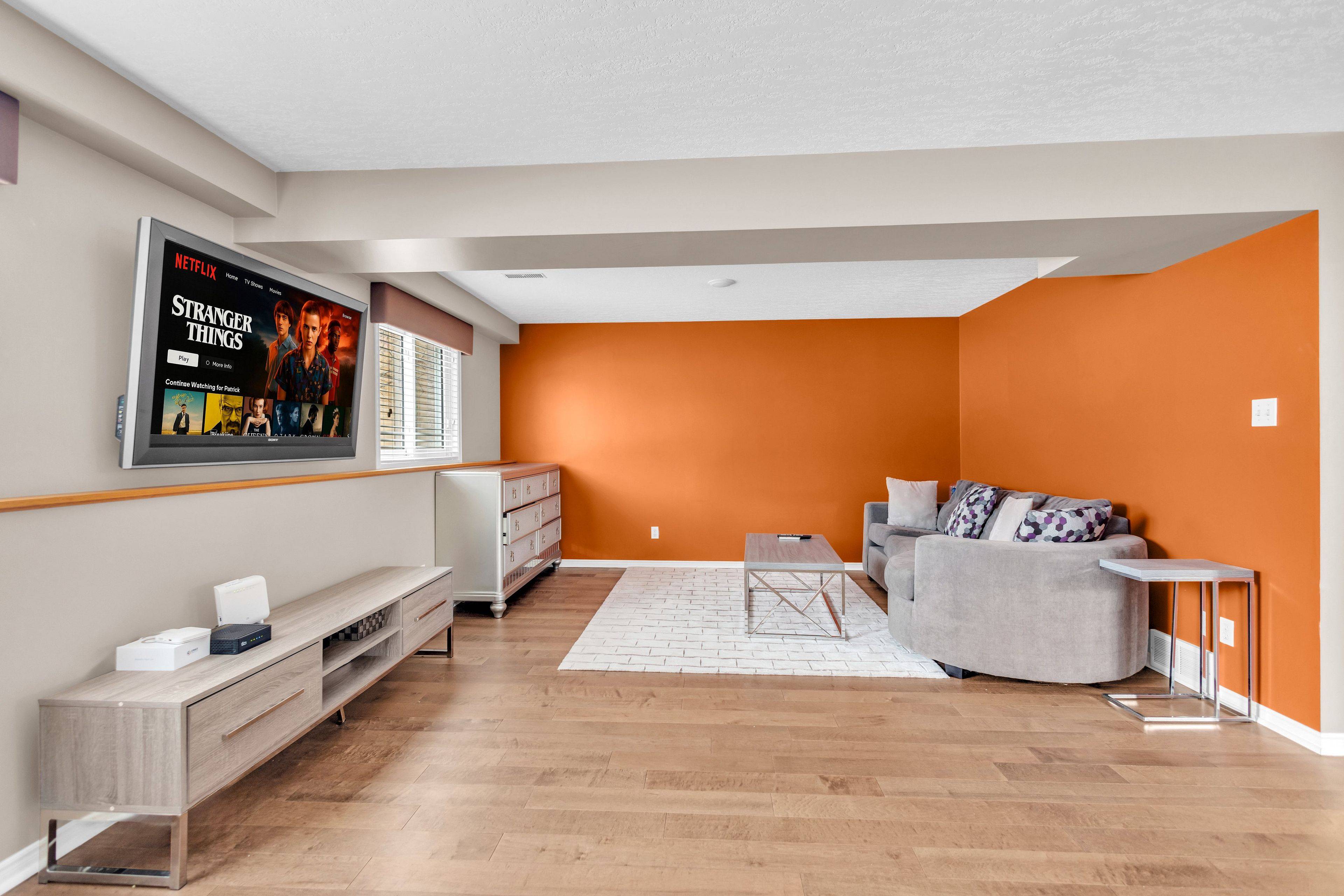 Kitchener, ON N2E 3M3,28 Ridgeway CRES