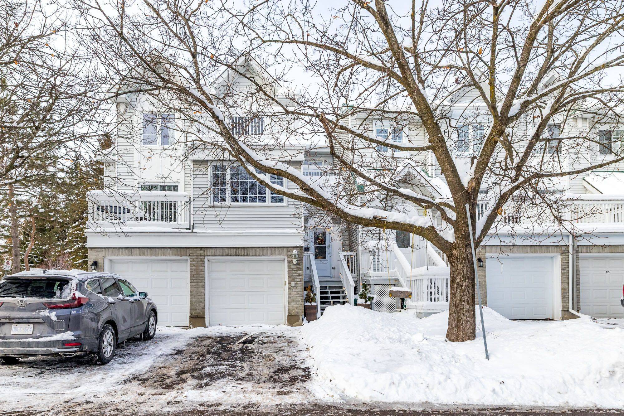 Hunt Club - South Keys And Area, ON K1T 3N2,122 Castlegreen Private #58