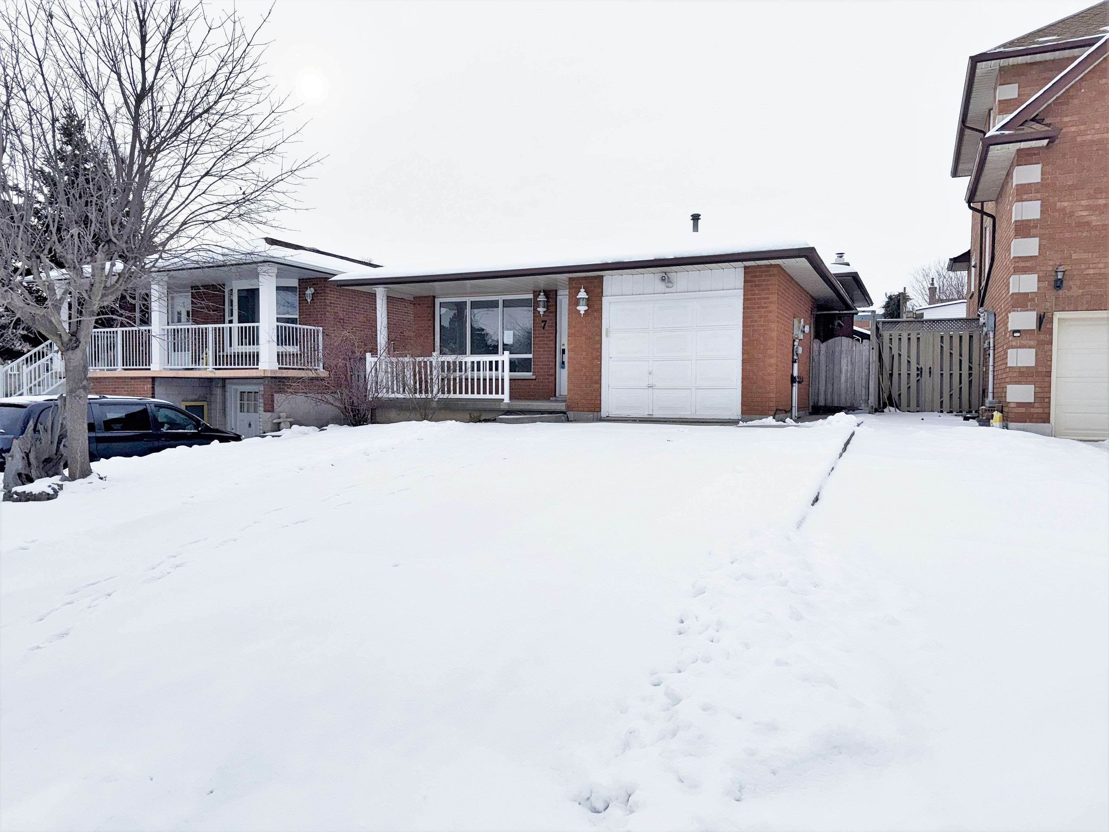 Hamilton, ON L8W 2T4,7 Quincy CT