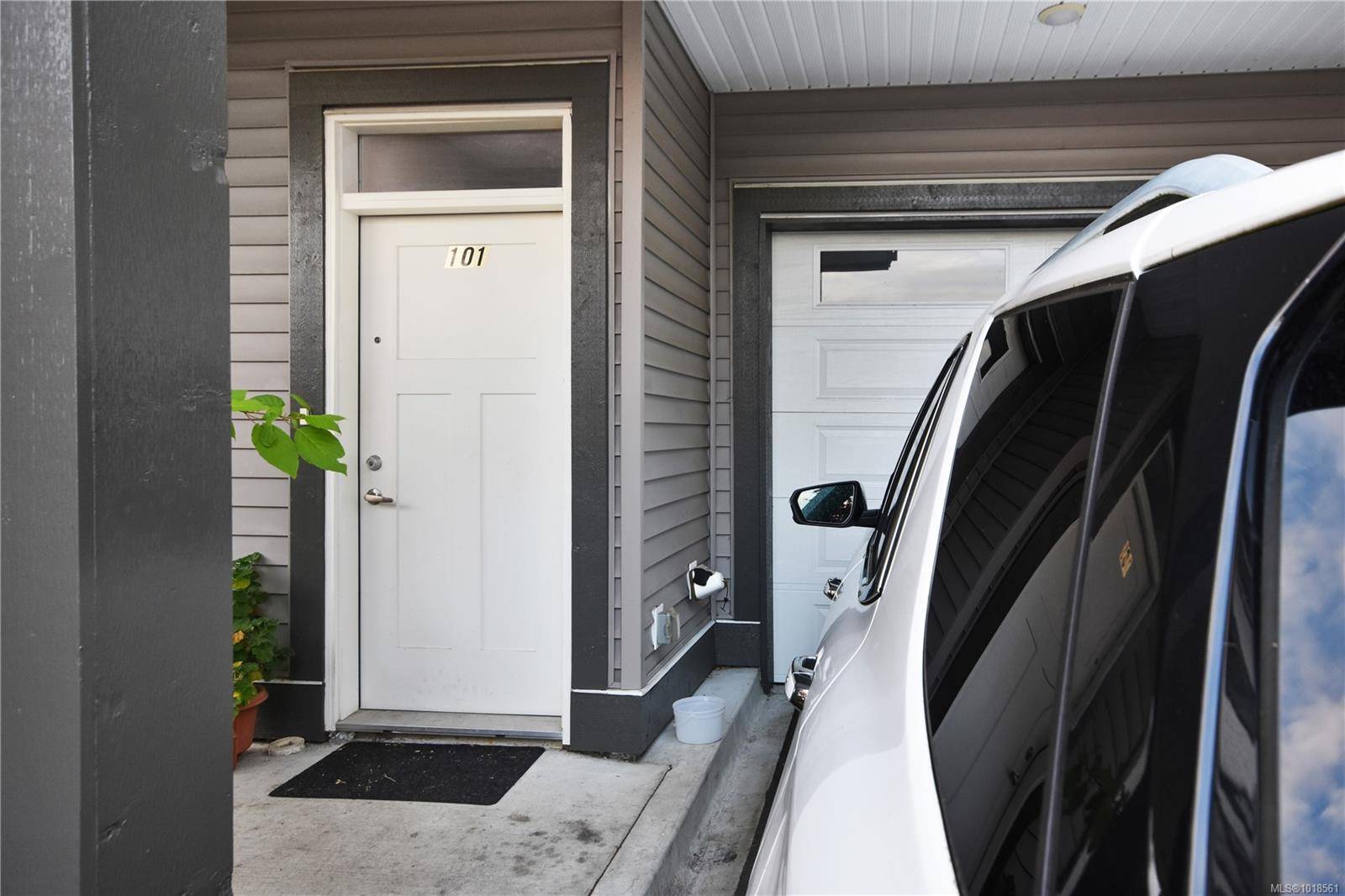 Nanaimo, BC V9R 4P8,253 Victoria Rd #101