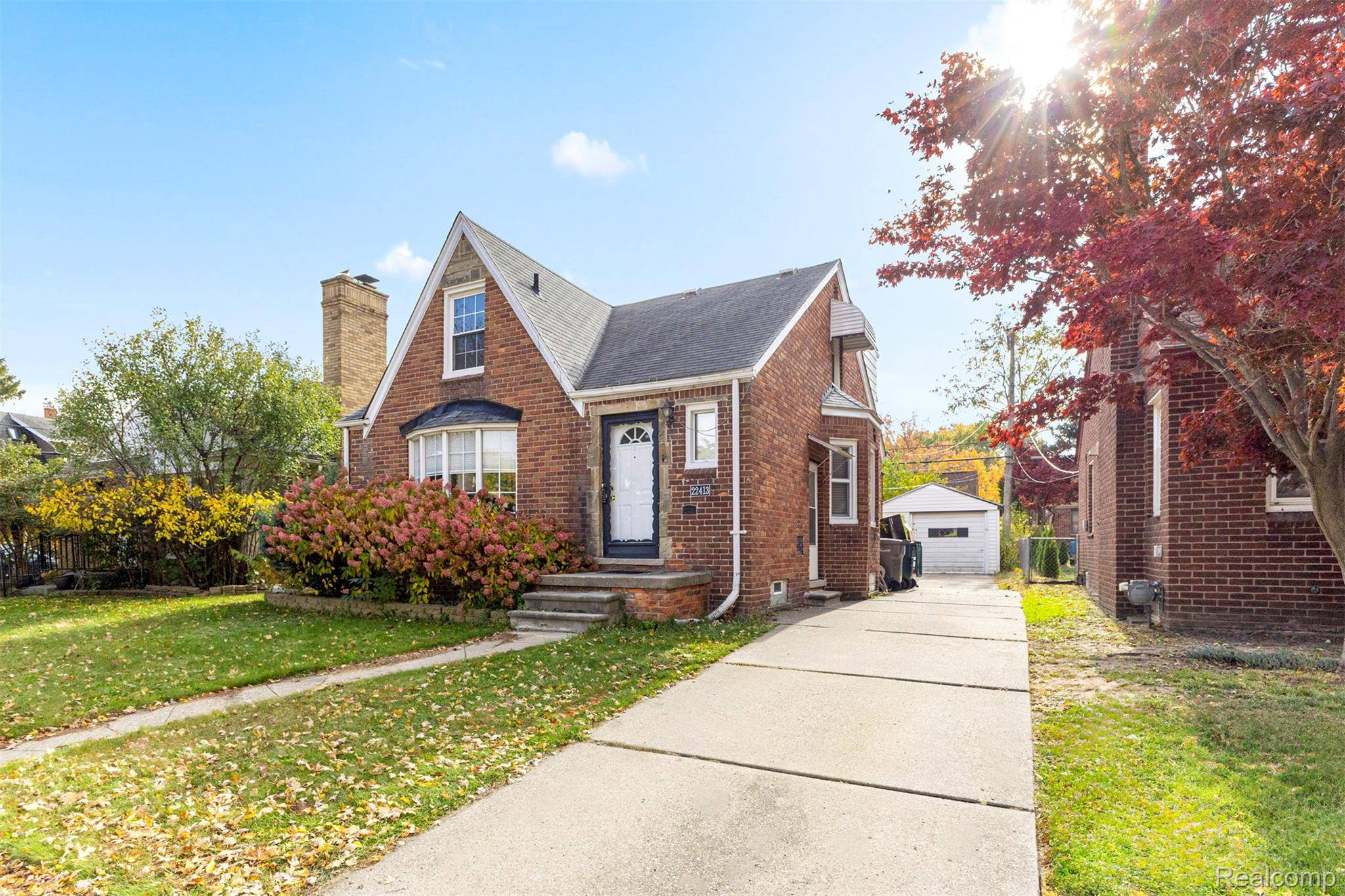 Dearborn, MI 48128,22413 Heinze ST