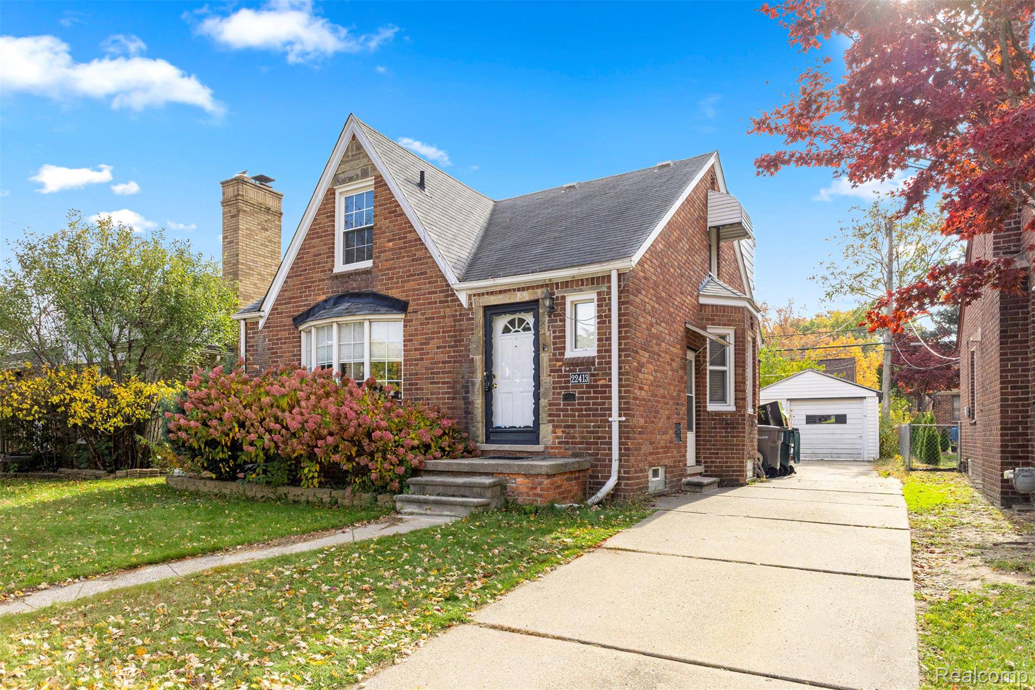 Dearborn, MI 48128,22413 Heinze ST