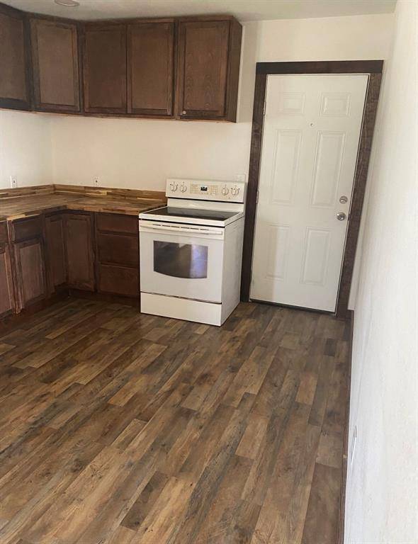 Hamlin, TX 79520,352 SW Avenue A