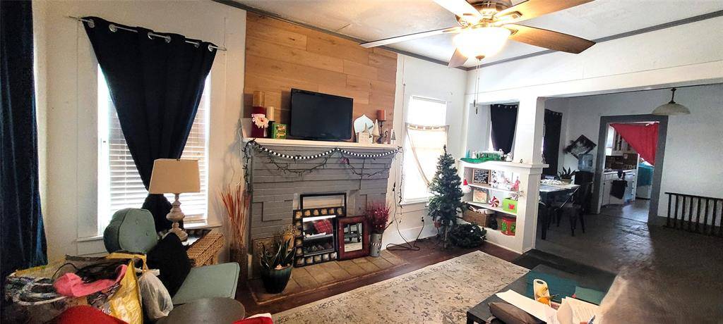 Fort Worth, TX 76110,3637 Travis Avenue