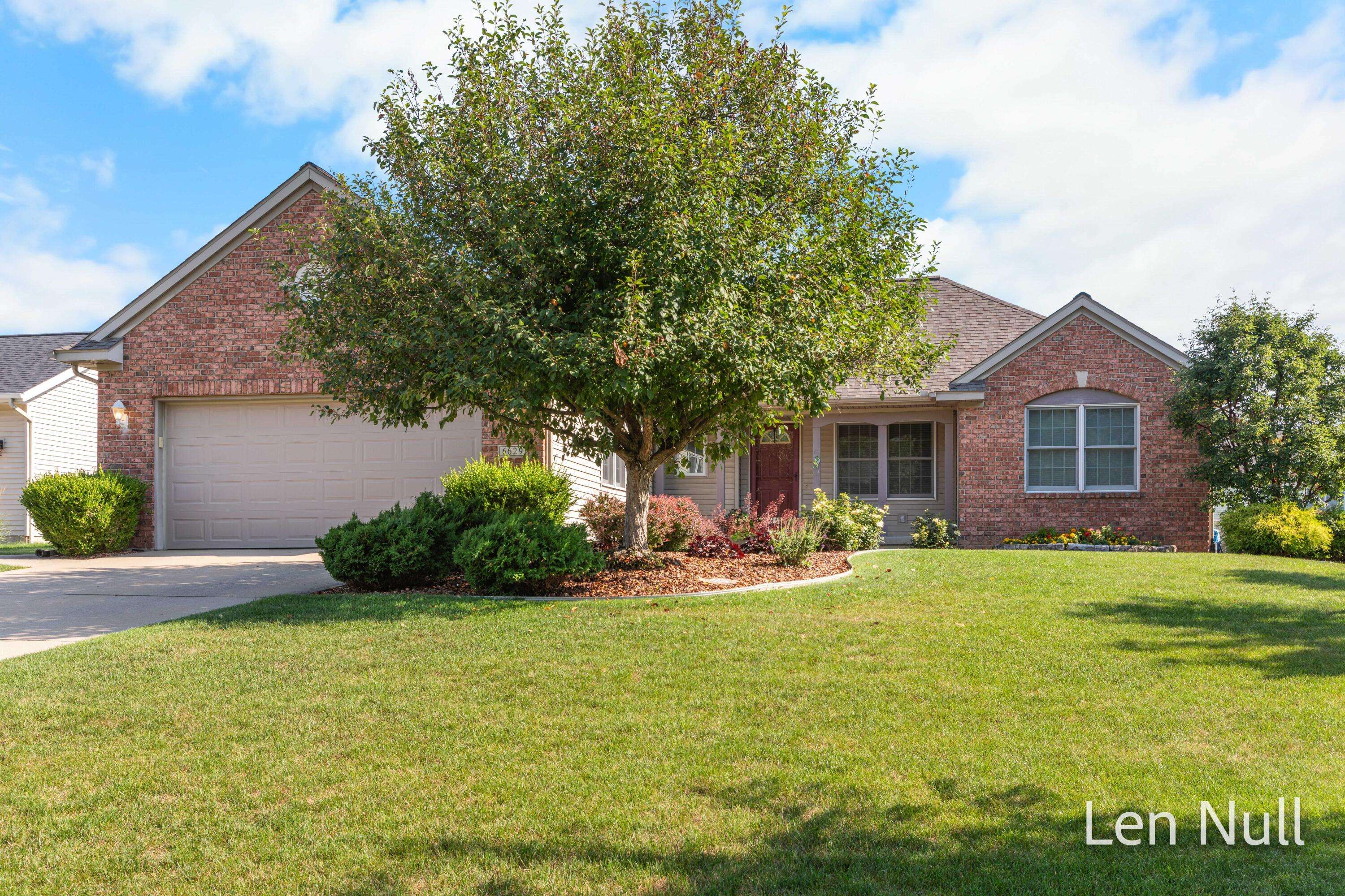 Caledonia, MI 49316,6629 Jousma CT SE