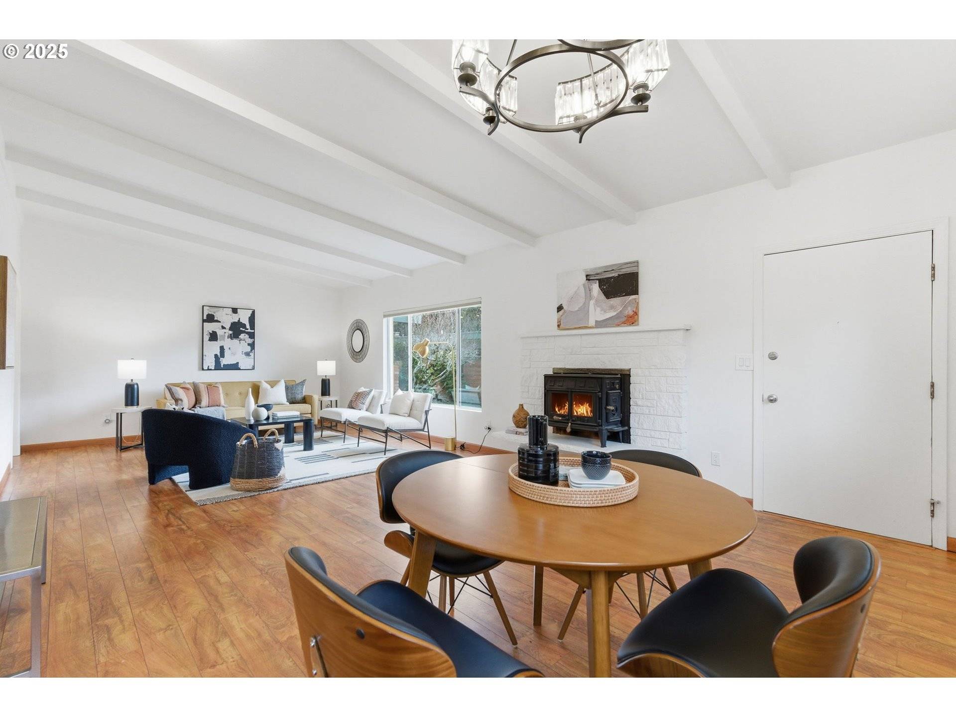 Portland, OR 97225,8456 SW CANYON DR