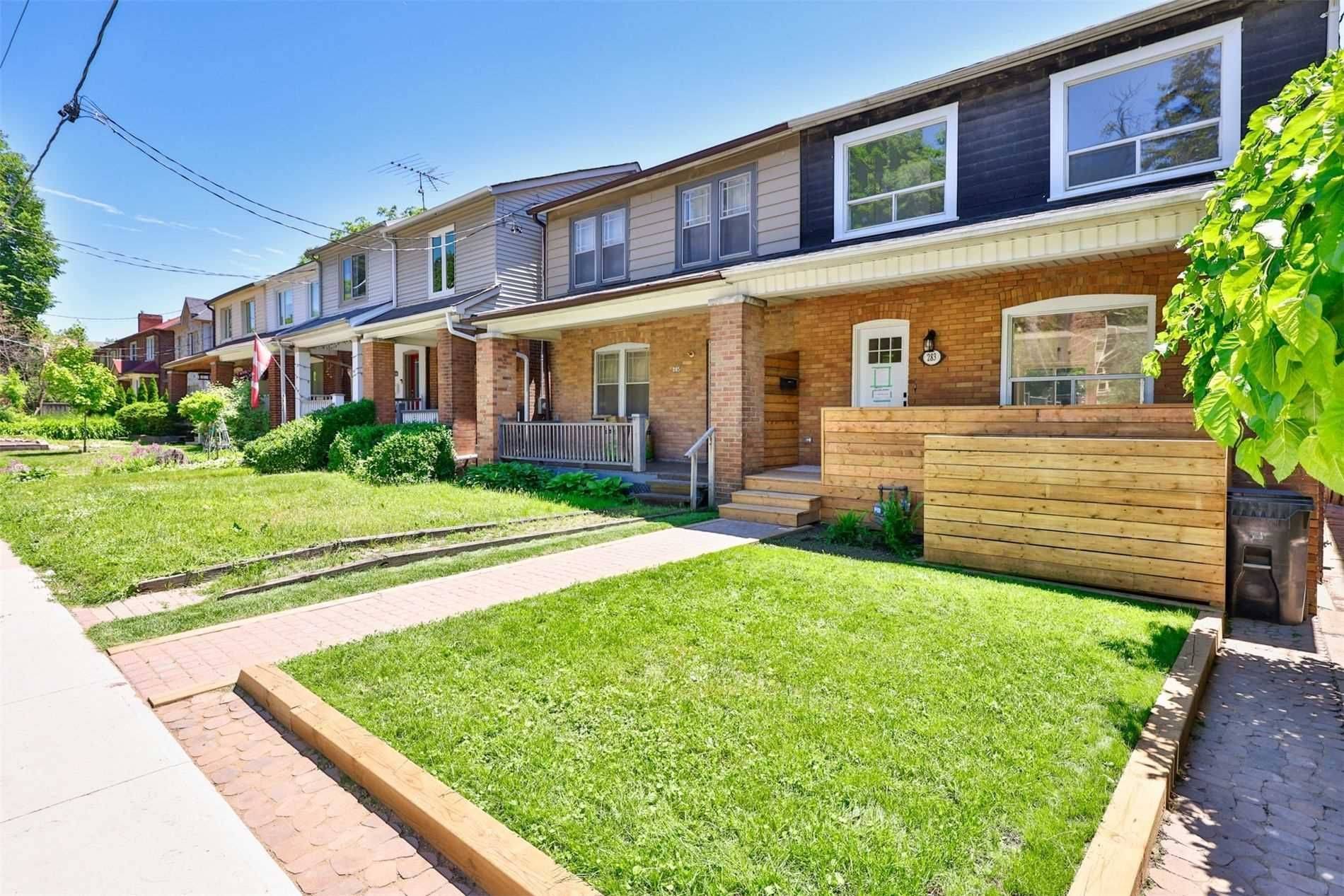 Toronto C10, ON M4S 1H1,283 Davisville AVE #Upper