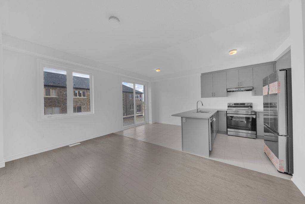 Oshawa, ON L1L 0S4,1999 Lowry DR