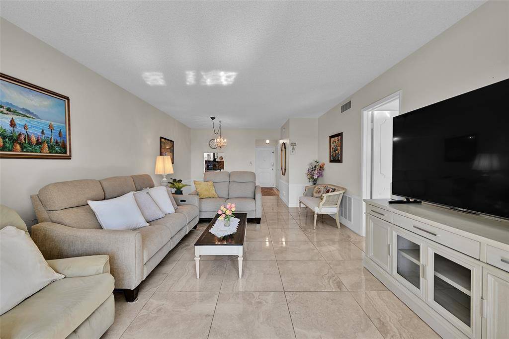 Pompano Beach, FL 33062,2350 NE 14th Street Cswy #609