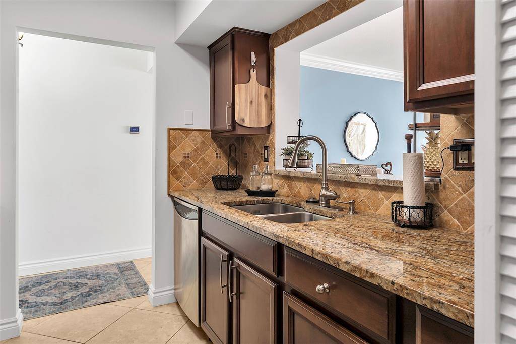 Fort Lauderdale, FL 33308,3020 NE 32nd Ave #406