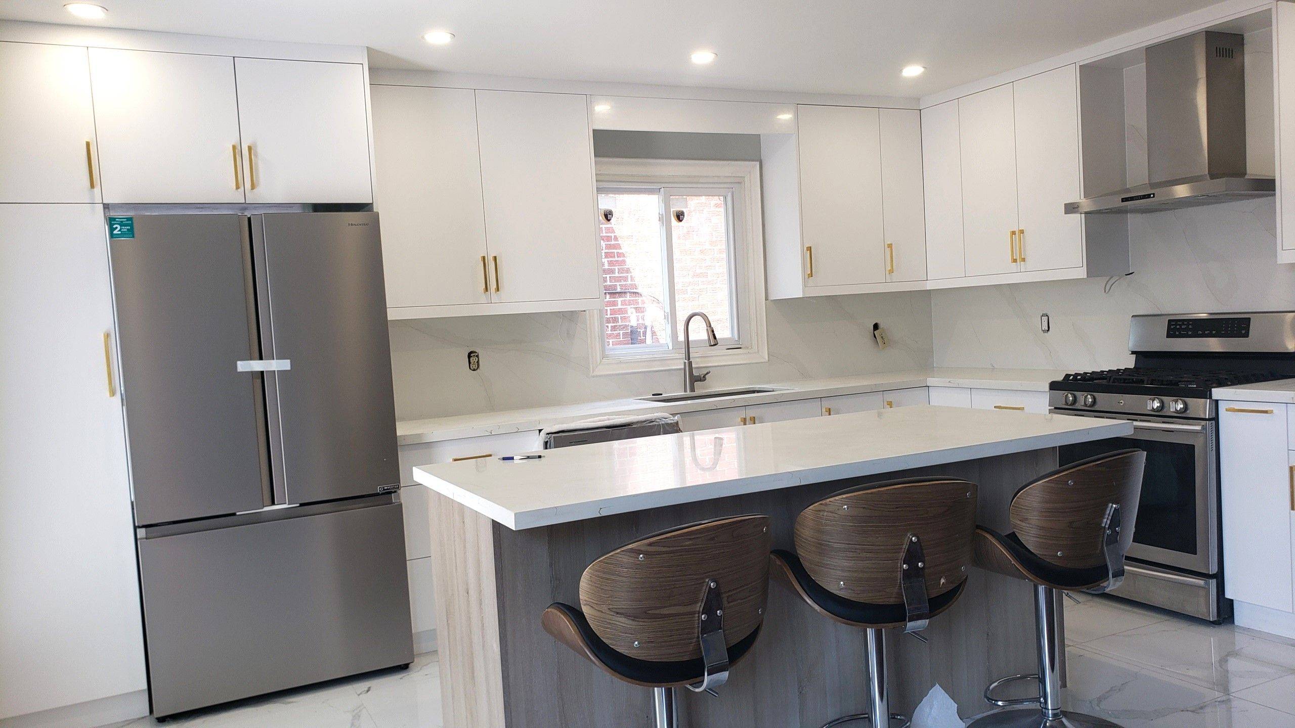 Newmarket, ON L3Y 7Y1,200 Forsyth RD #Upper