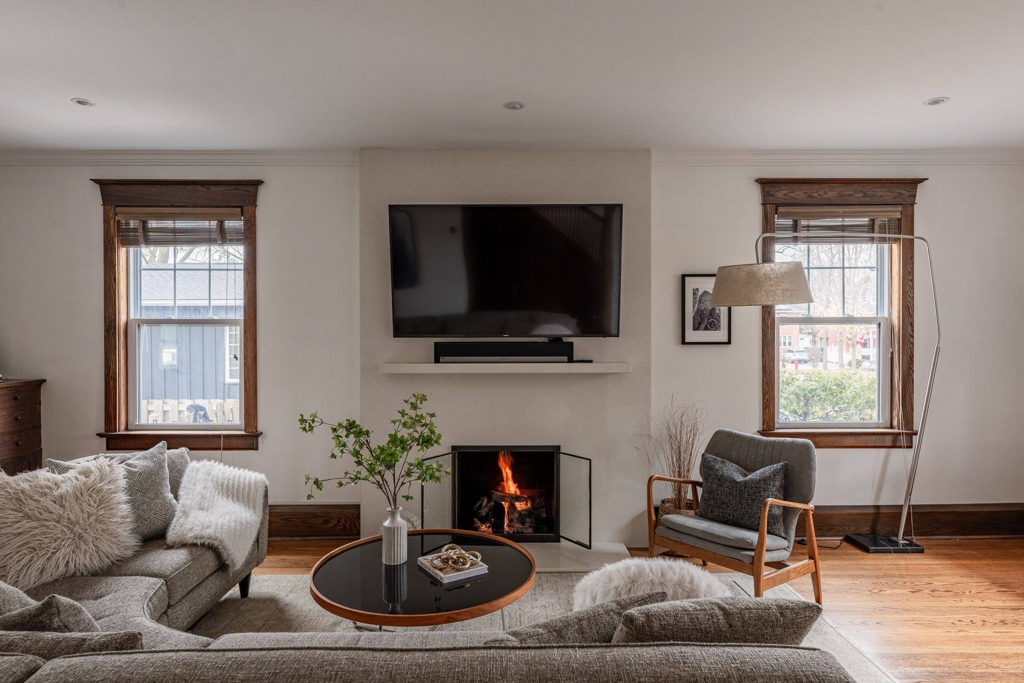 Aurora, ON L4G 1K6,77 Catherine AVE