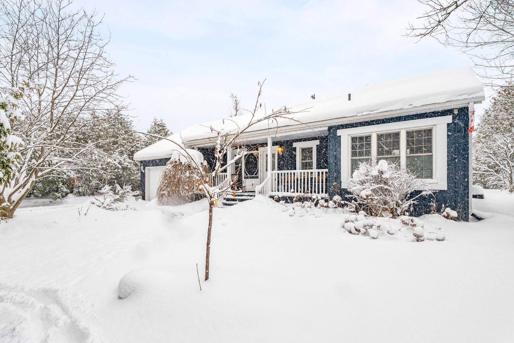 Orillia, ON L3V 0T7,829 Memorial AVE