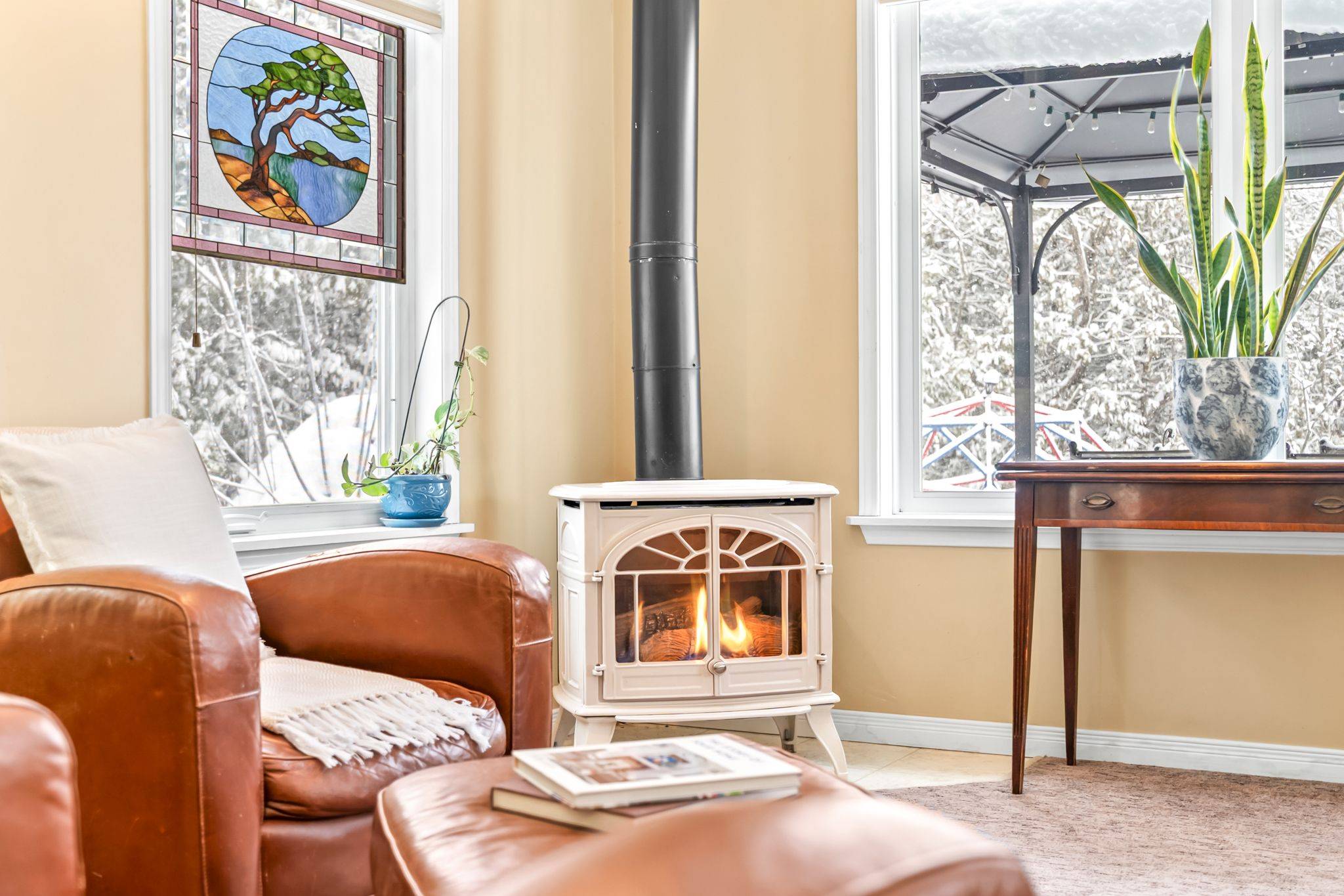 Orillia, ON L3V 0T7,829 Memorial AVE