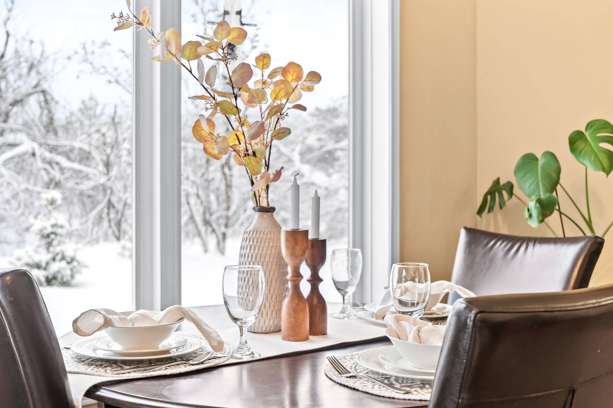 Orillia, ON L3V 0T7,829 Memorial AVE