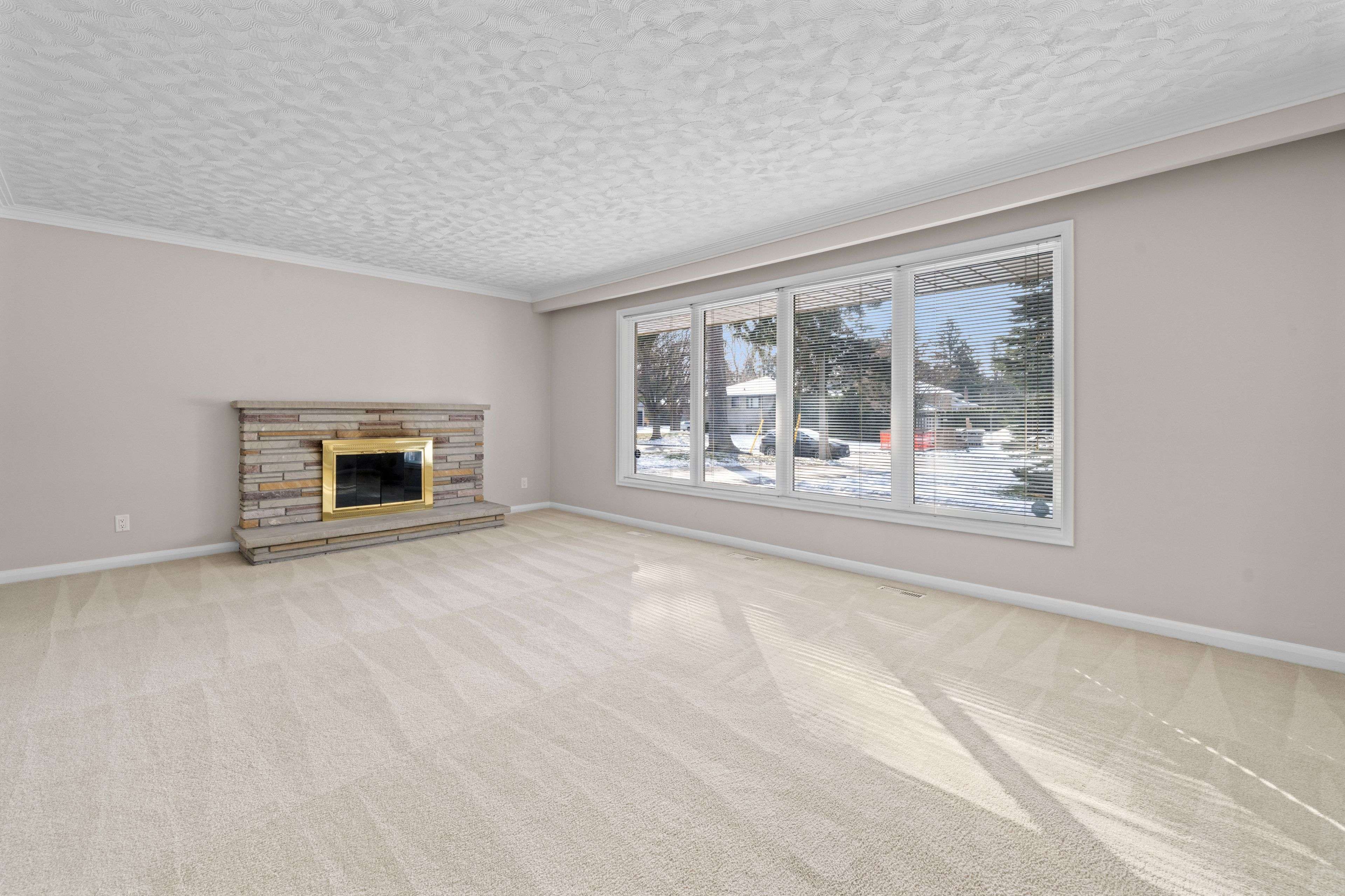 Mississauga, ON L5H 1W4,613 Sequin CRES